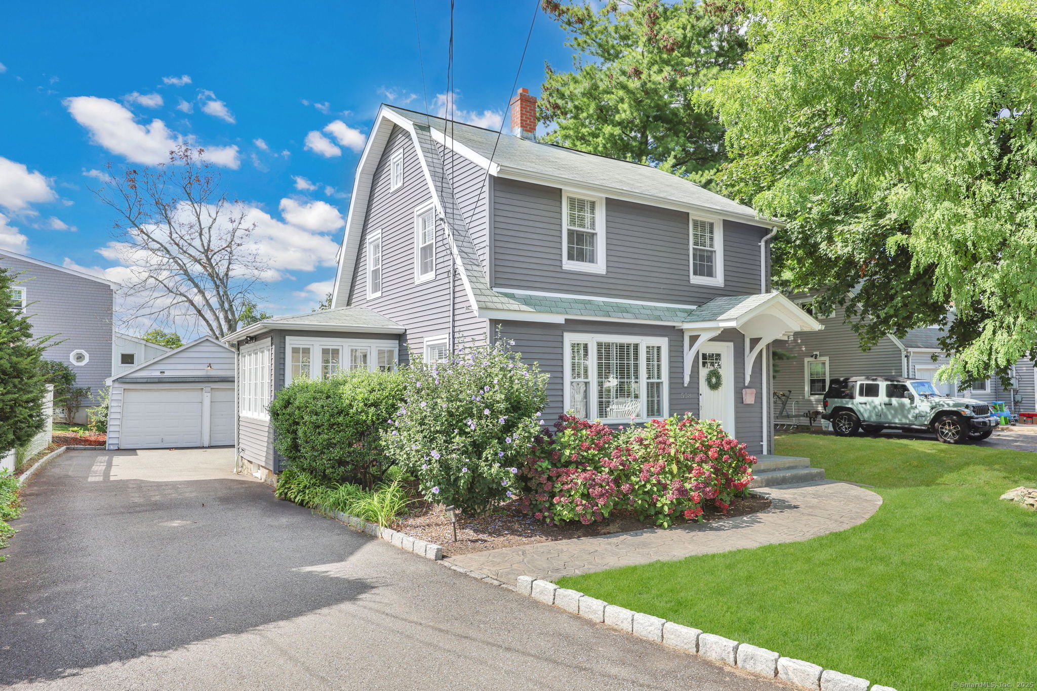 558 Riverside Drive
