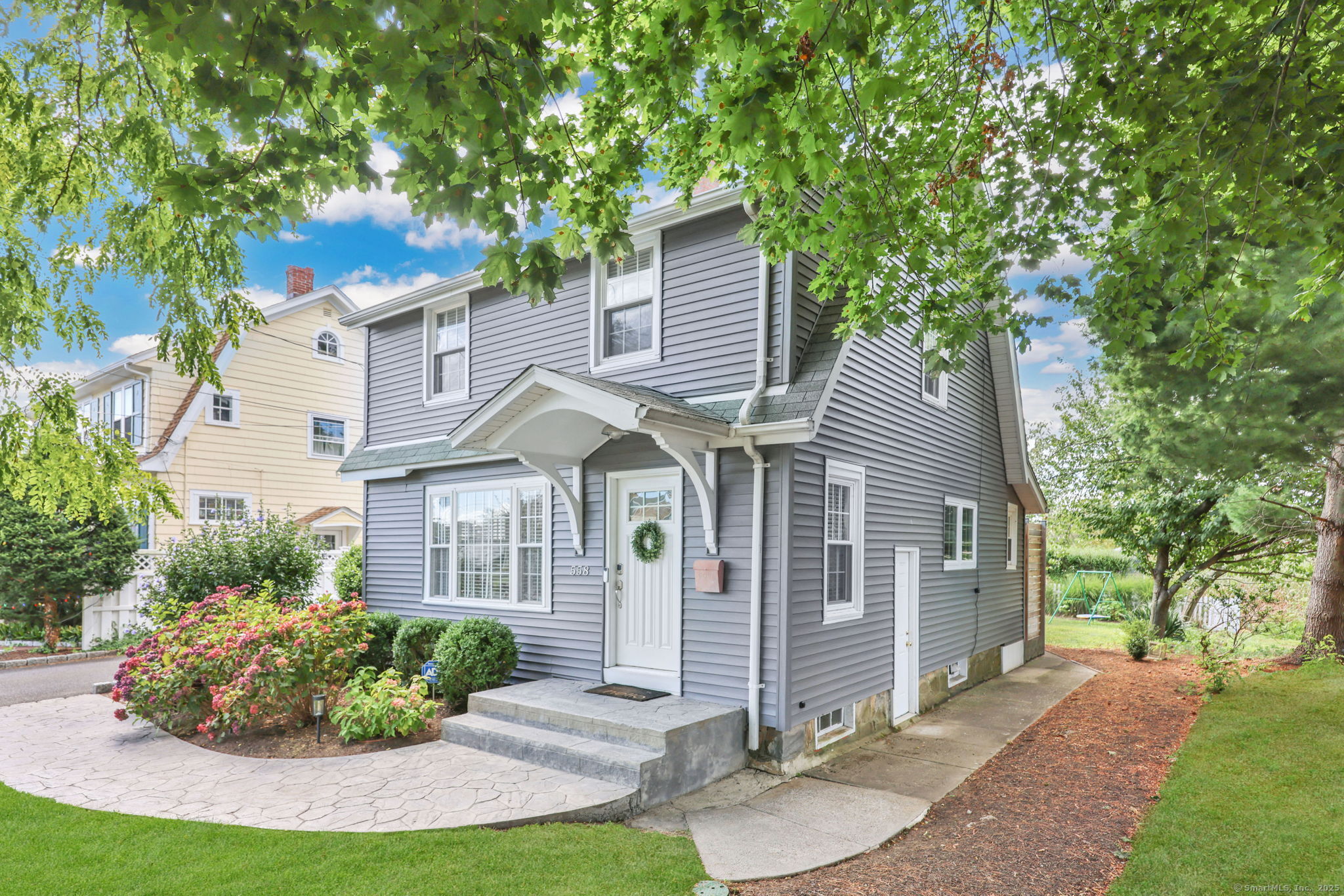 558 Riverside Drive