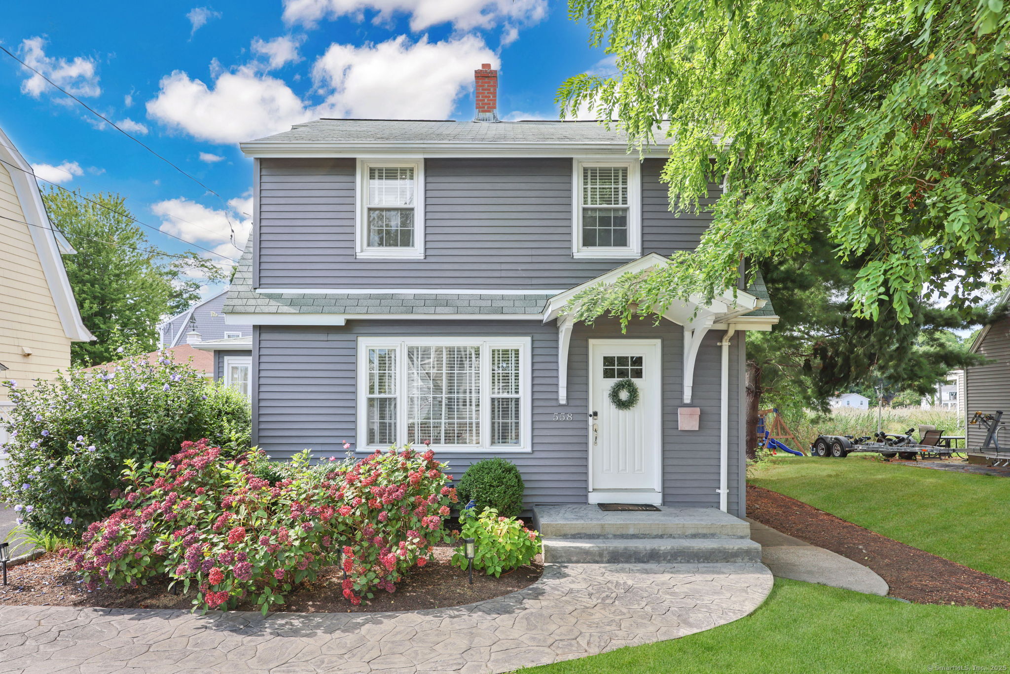 558 Riverside Drive