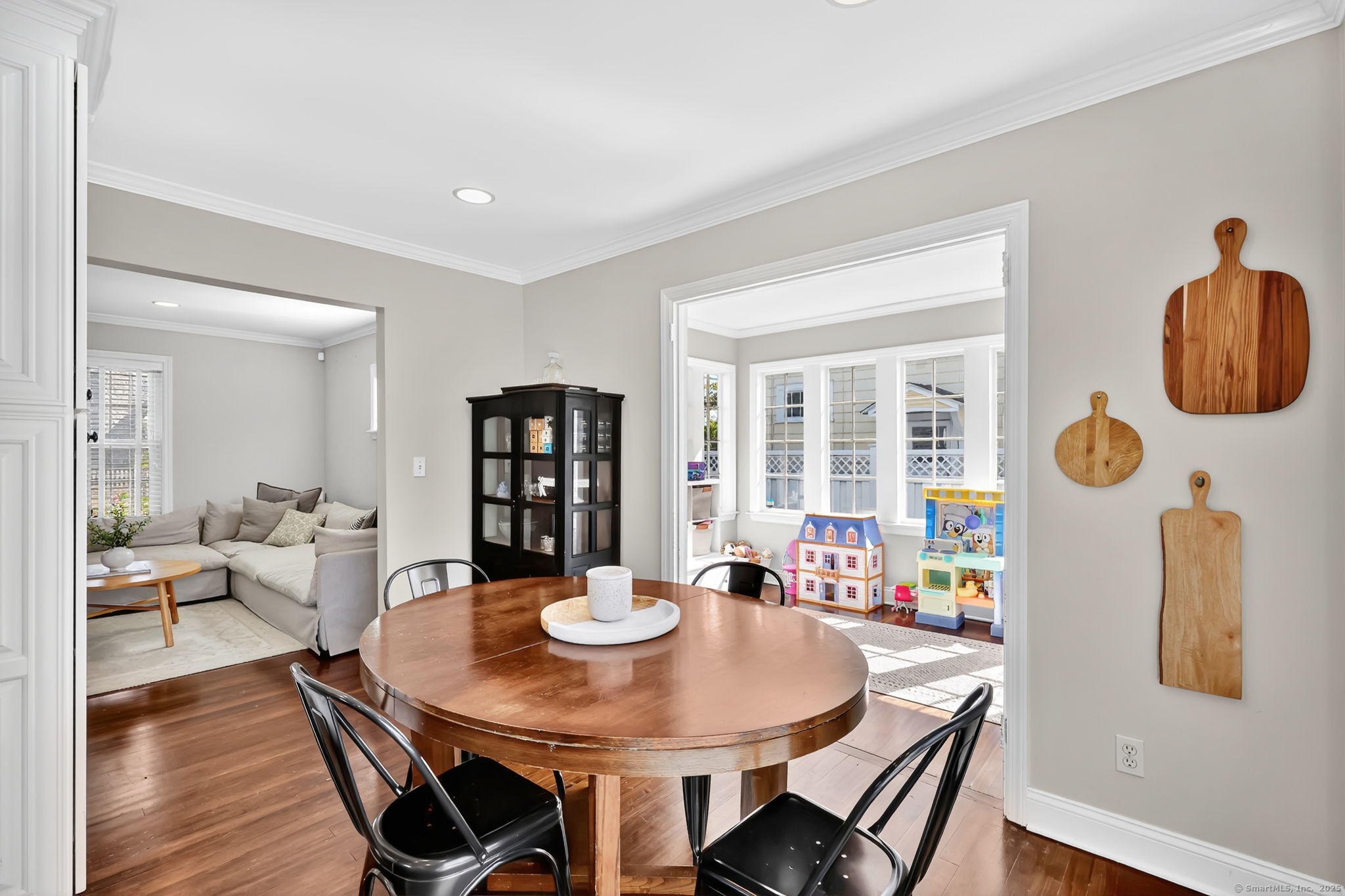 558 Riverside Drive