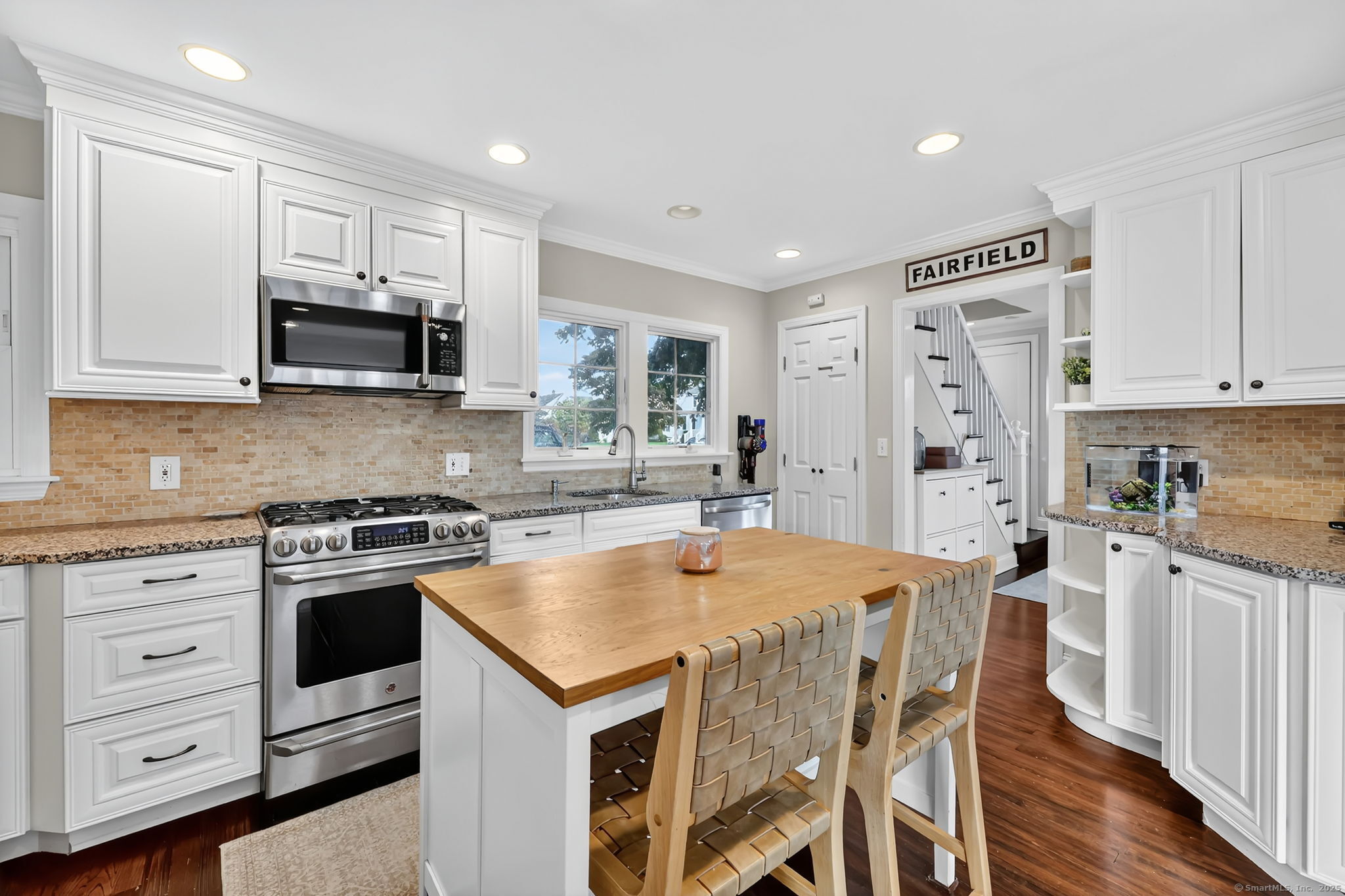 558 Riverside Drive