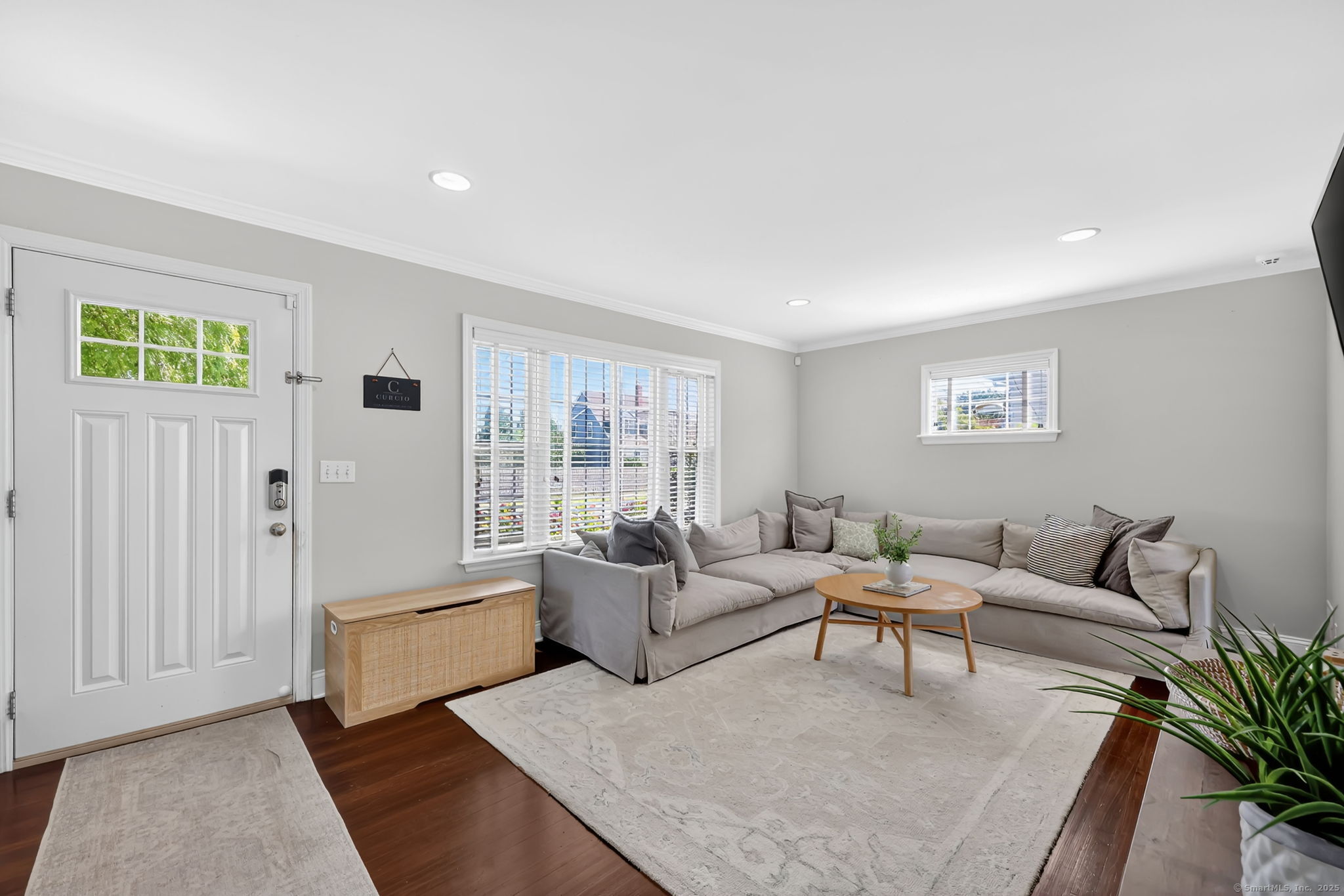 558 Riverside Drive