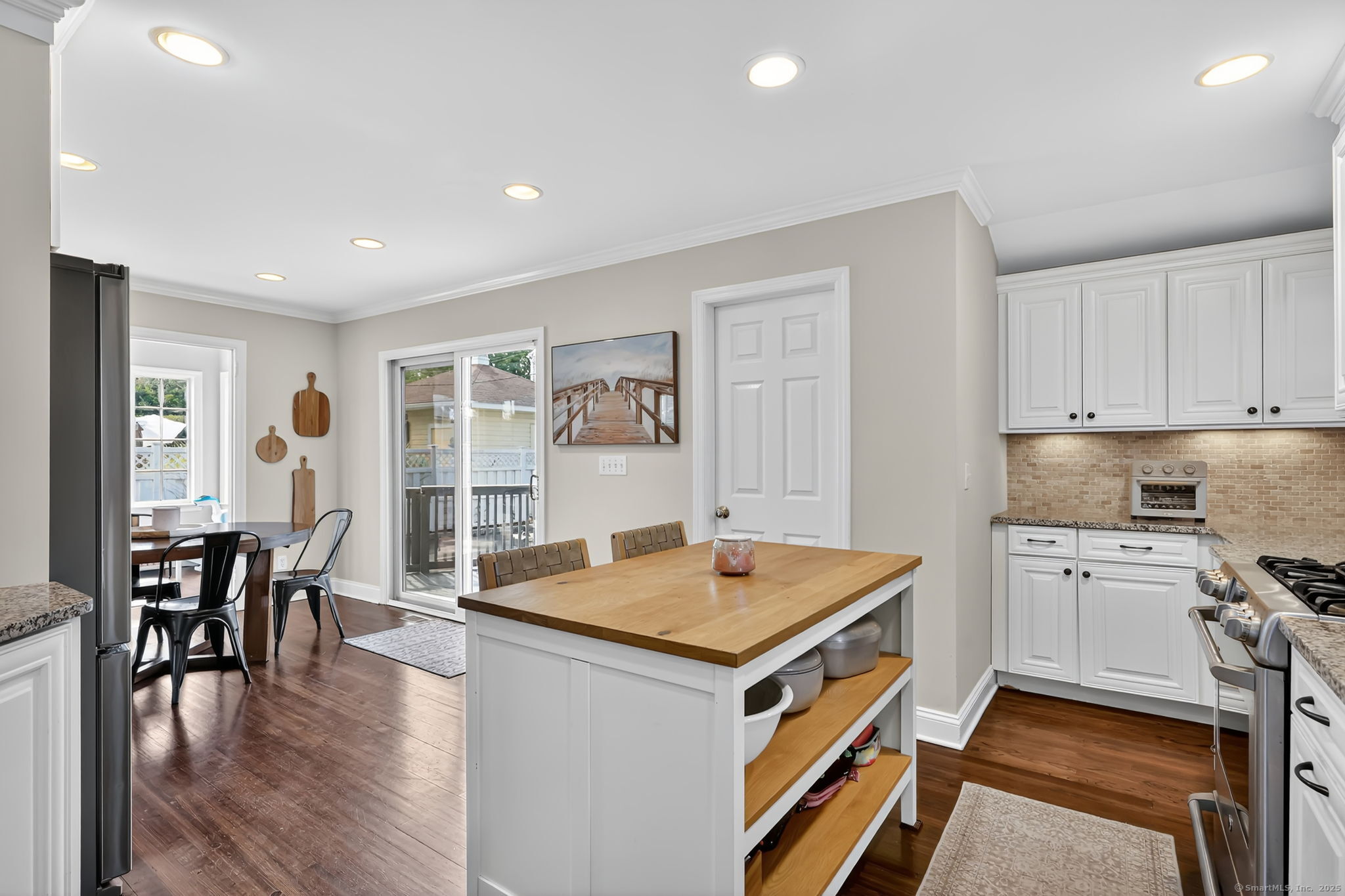 558 Riverside Drive