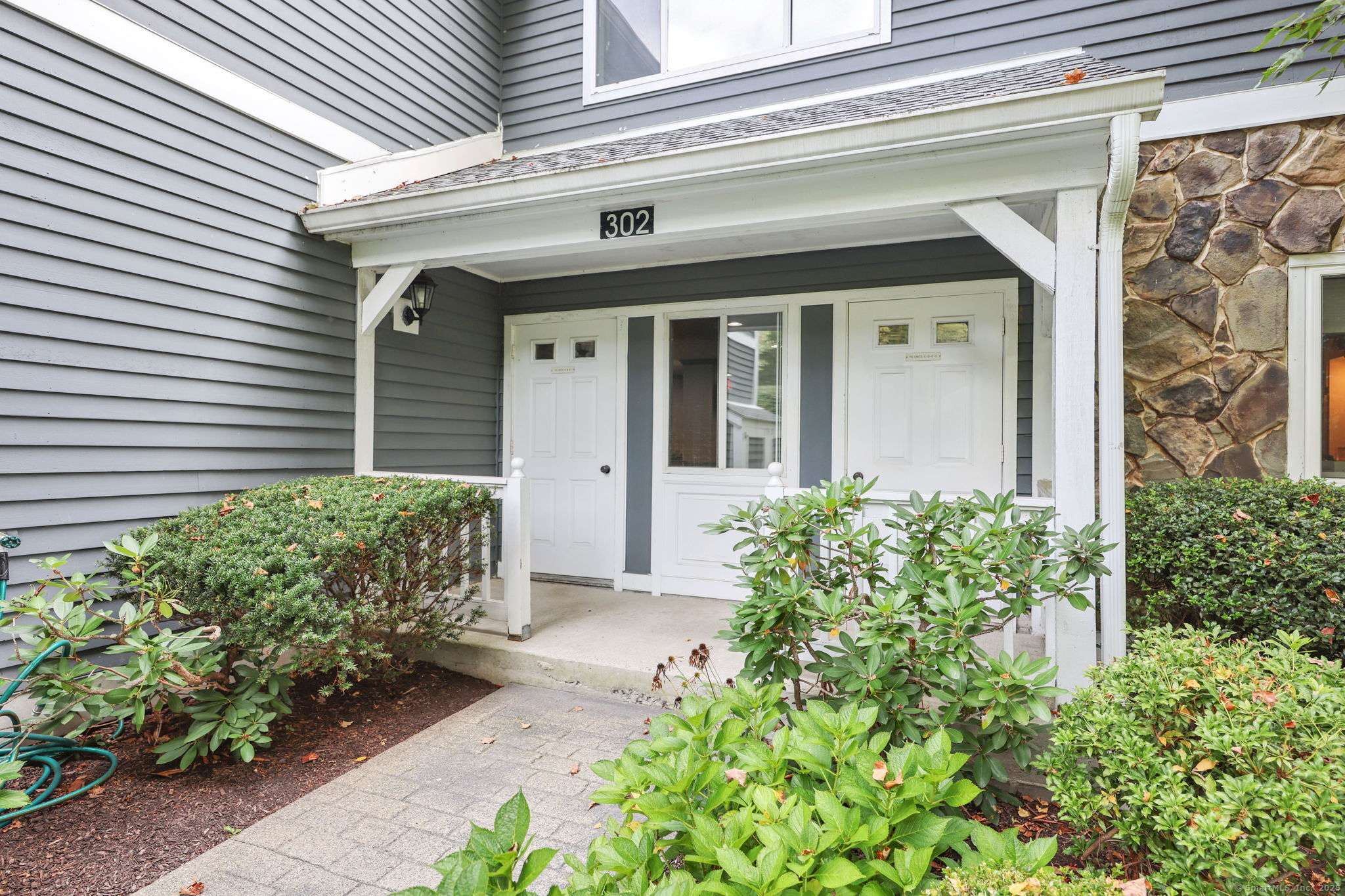 302 Fairmount Drive B