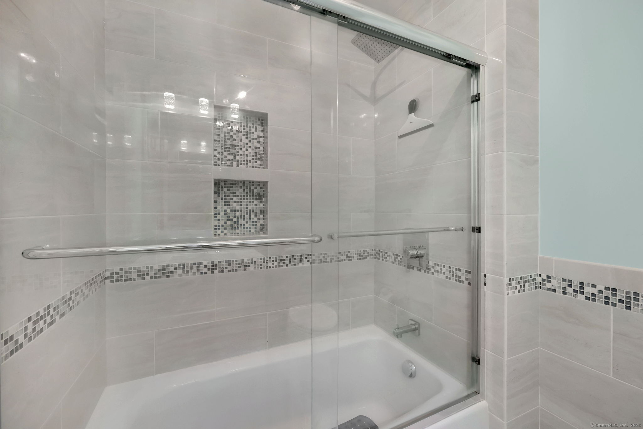 302 Fairmount Drive B