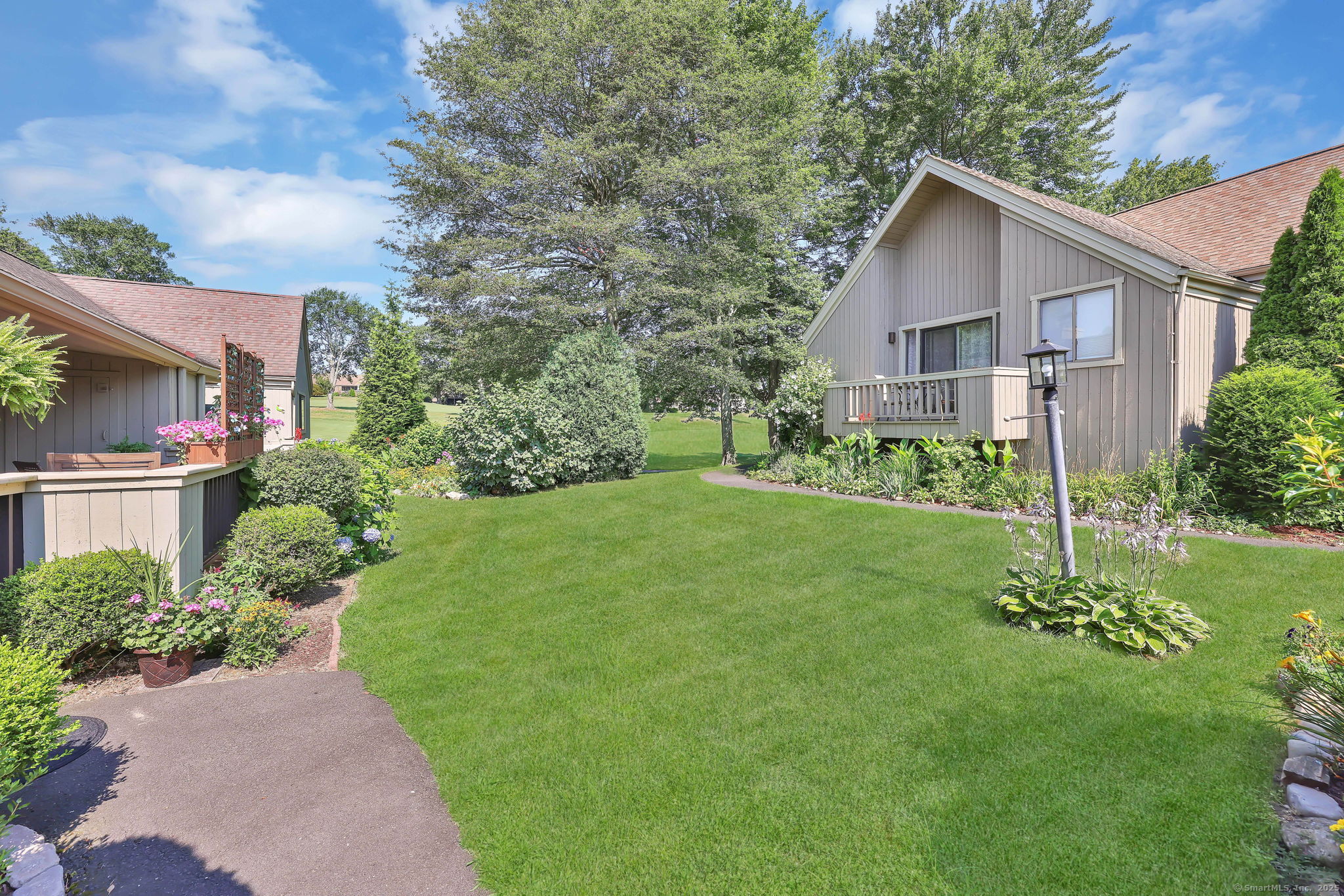 617 Cherokee Lane B