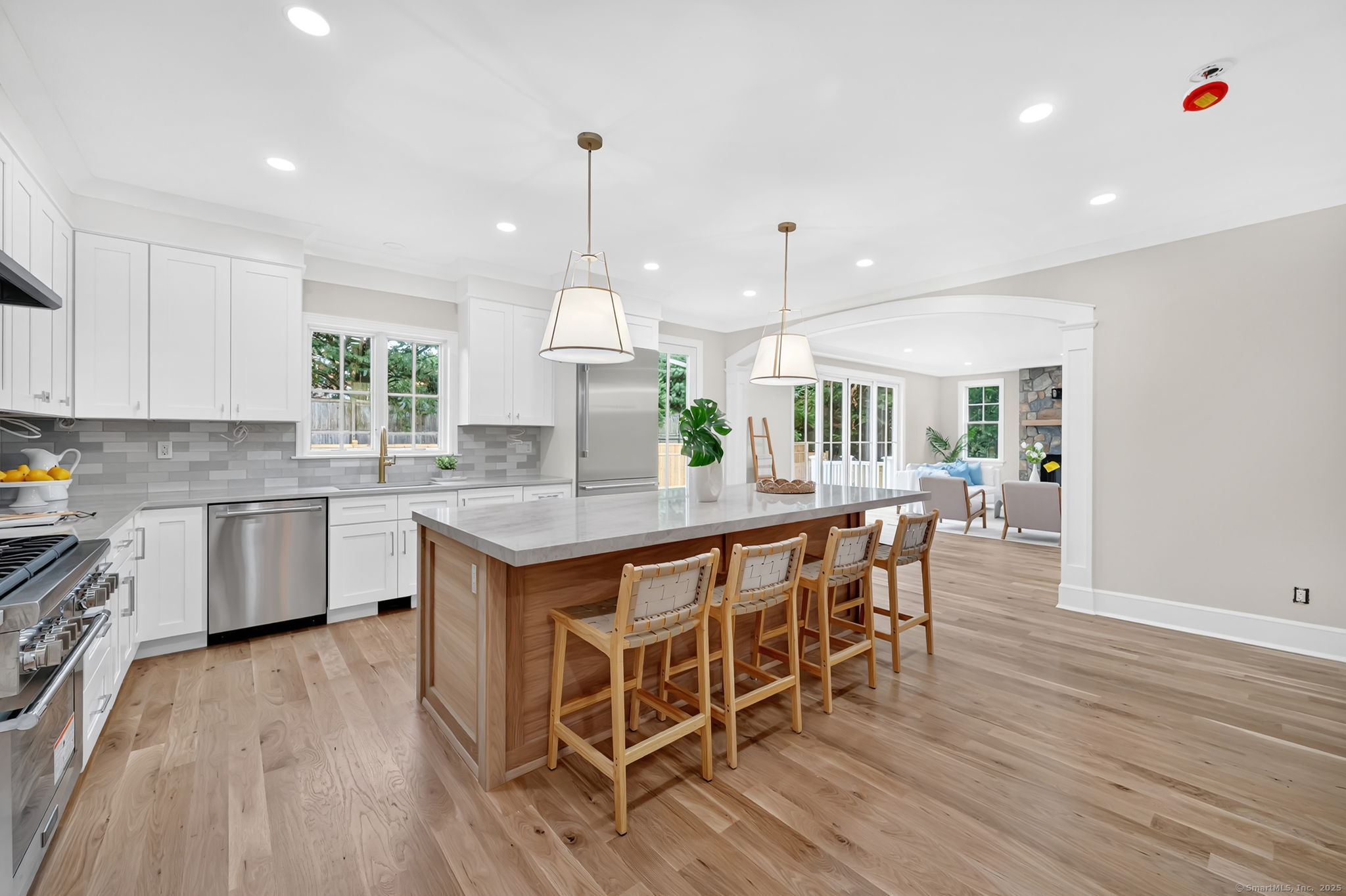 33 Middlebrook Place