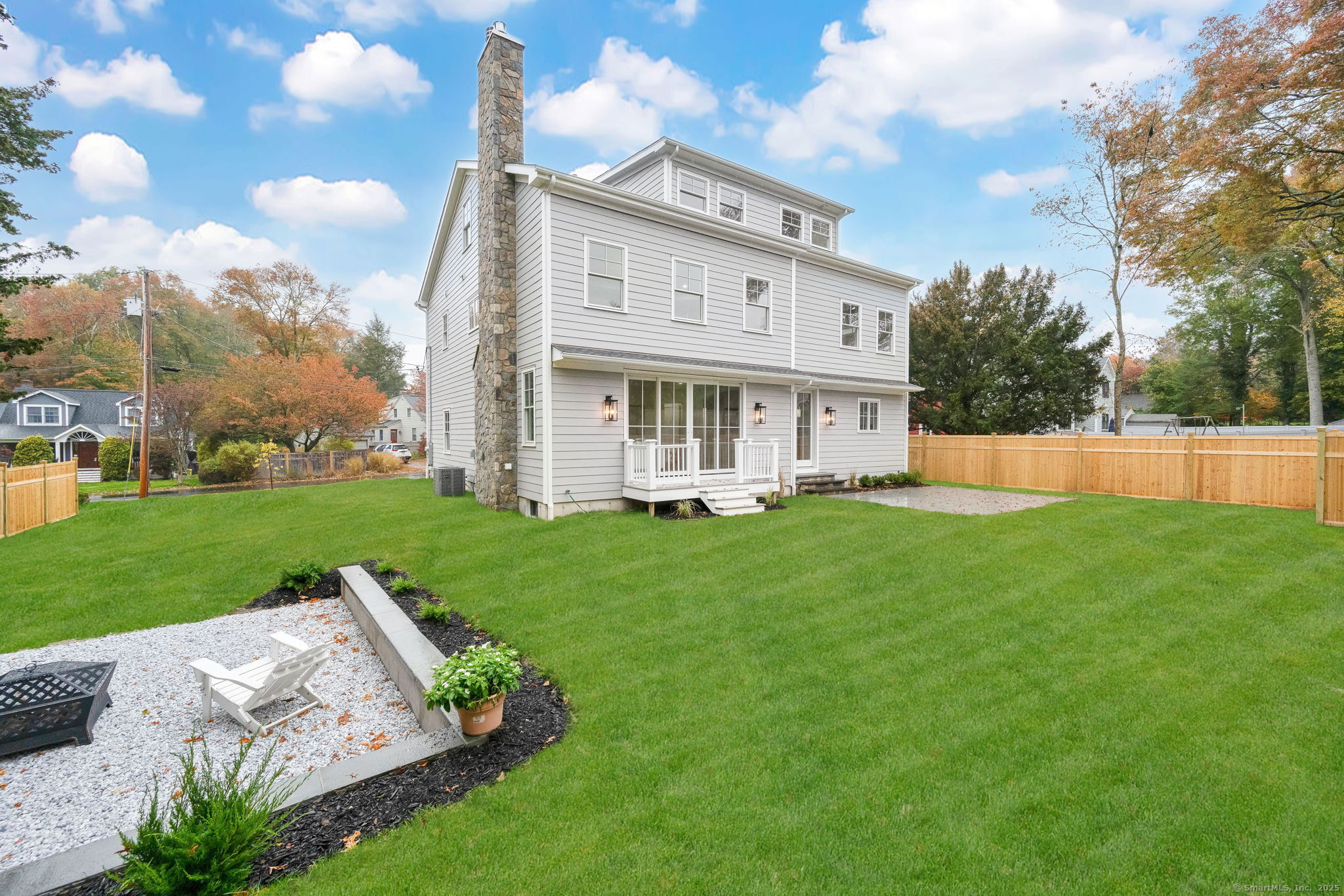 33 Middlebrook Place