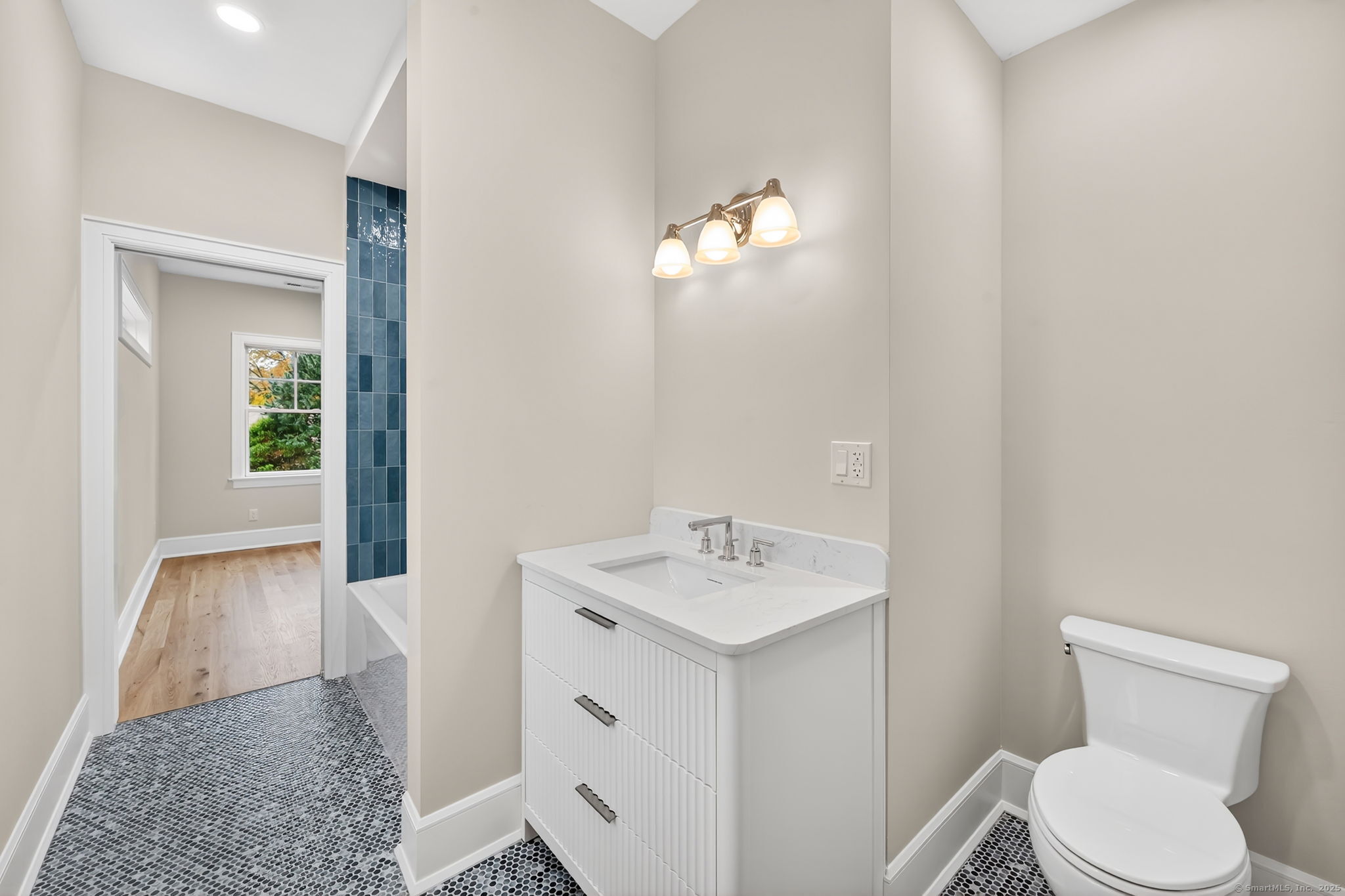 33 Middlebrook Place