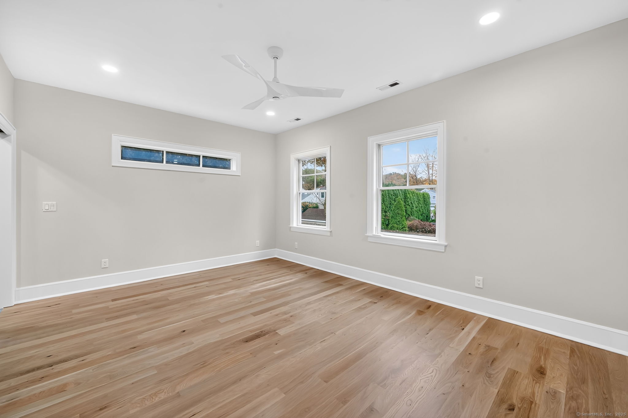 33 Middlebrook Place