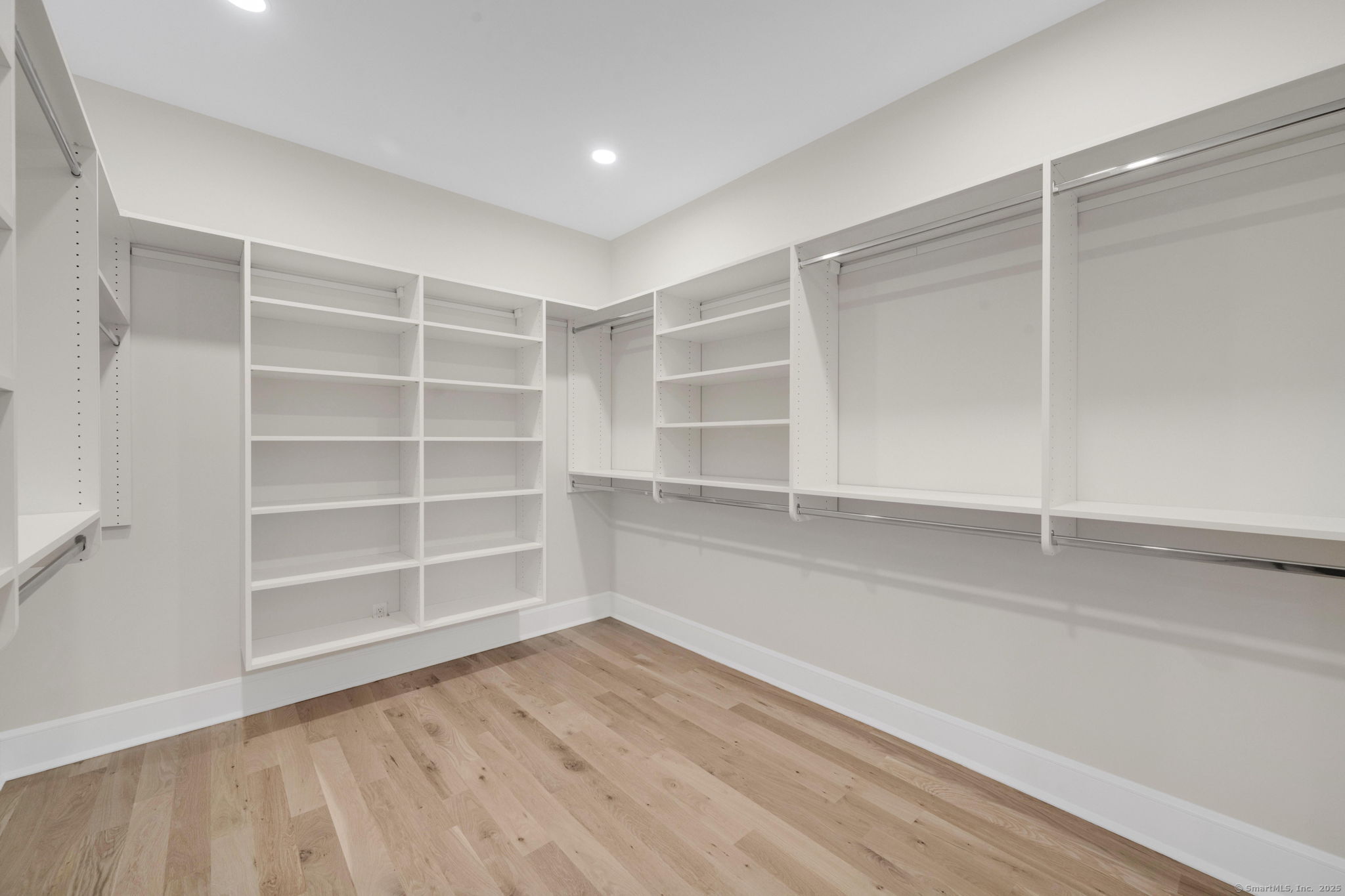 33 Middlebrook Place