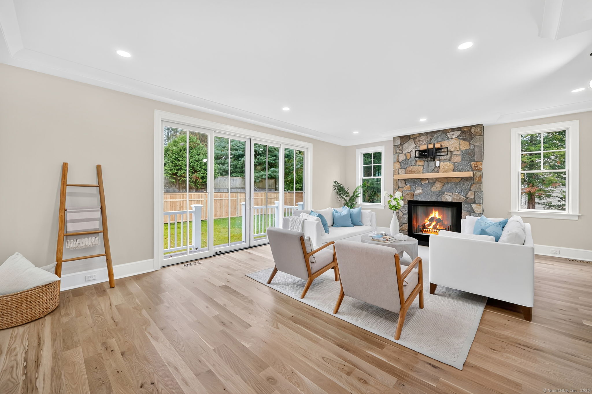 33 Middlebrook Place