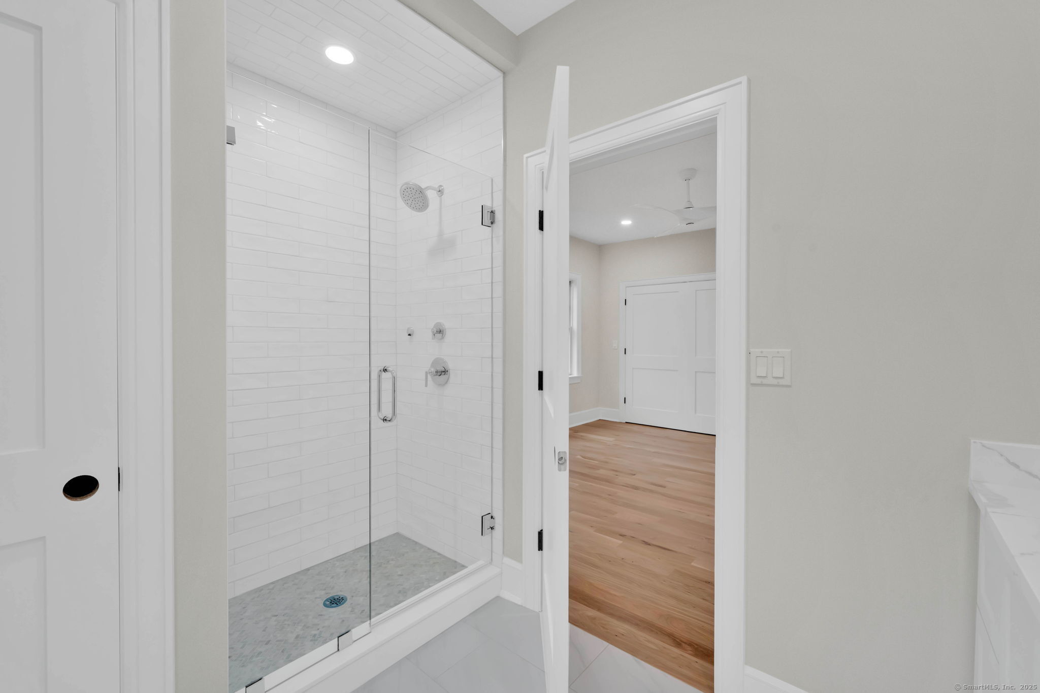 33 Middlebrook Place