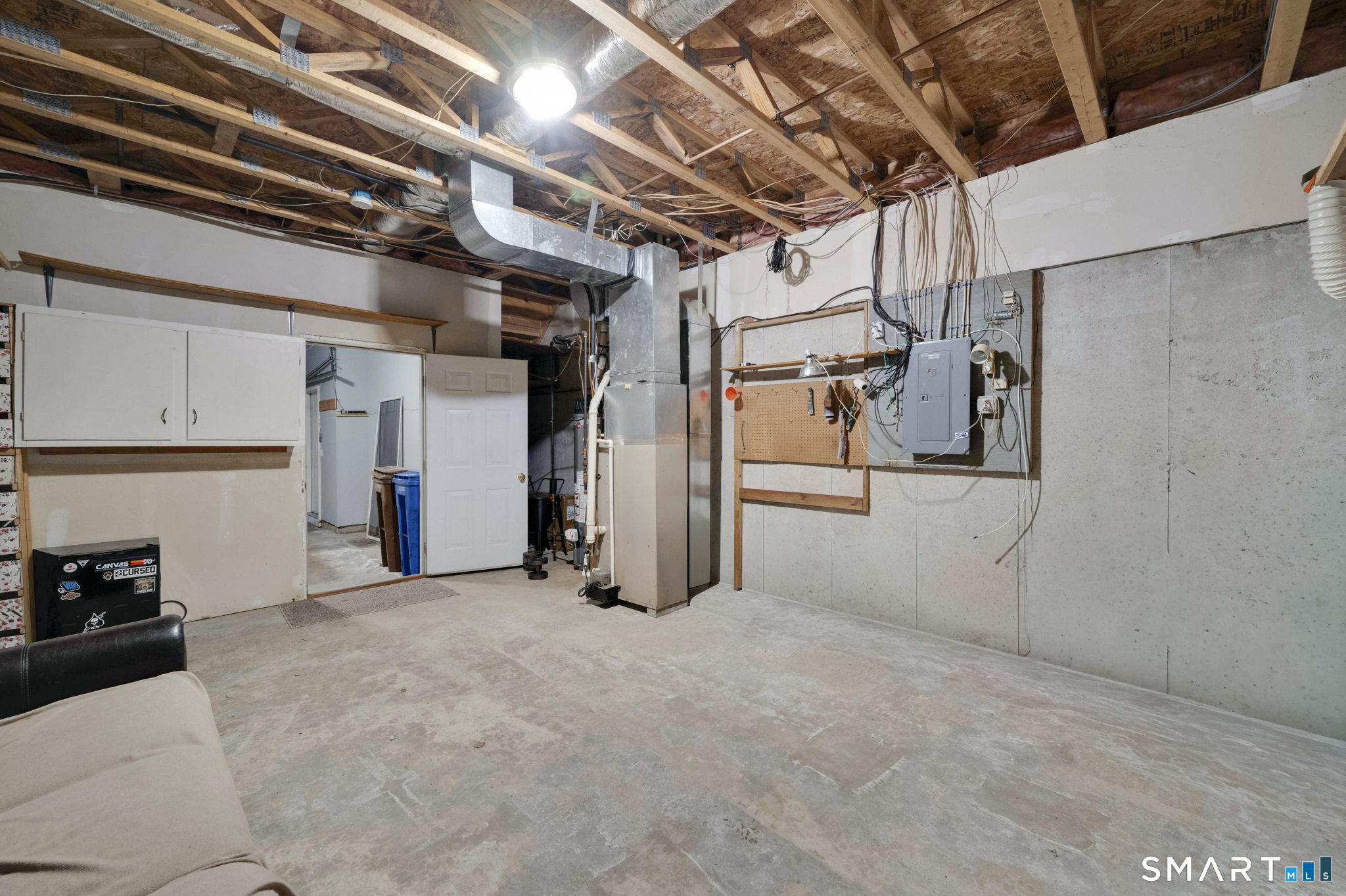 39 Coram Road APT 5