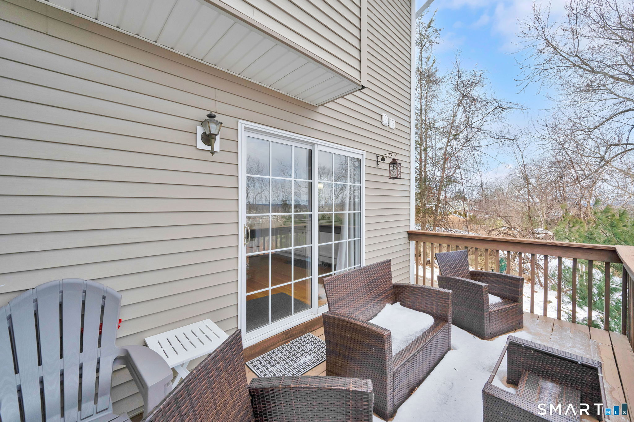 39 Coram Road APT 5
