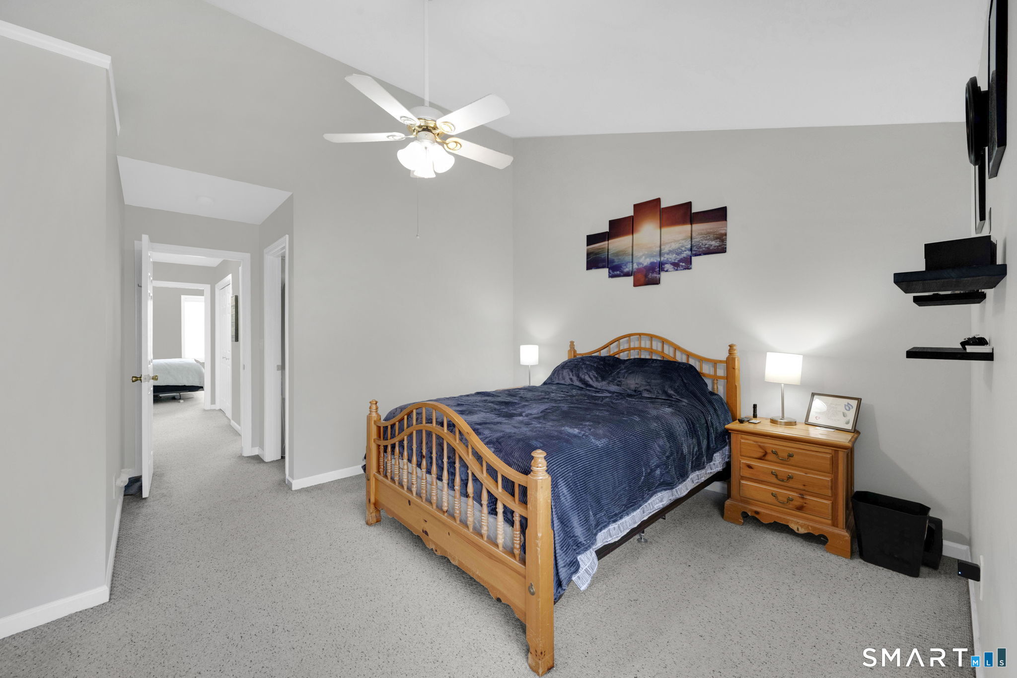 39 Coram Road APT 5