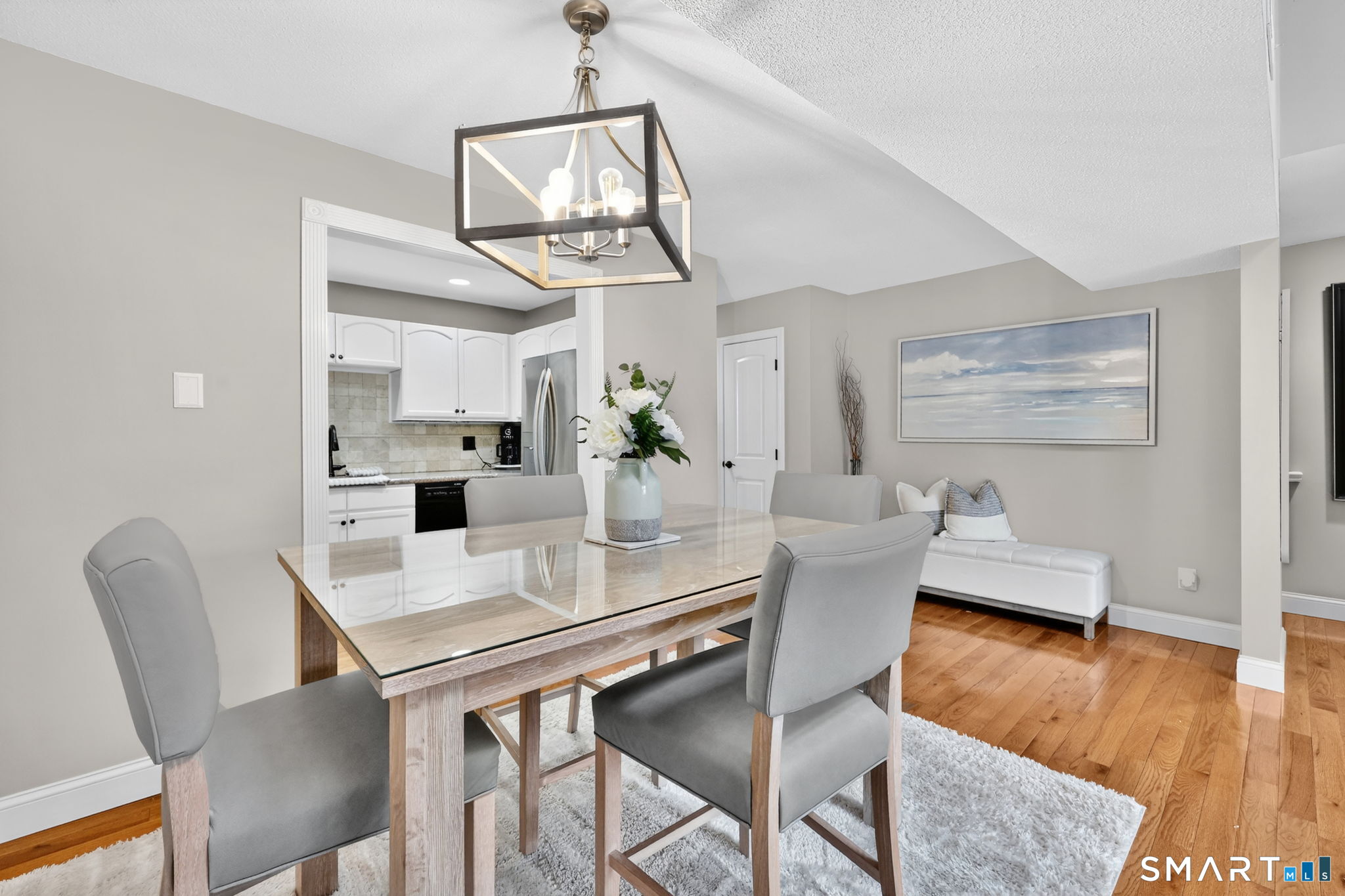 3200 Madison Avenue 20