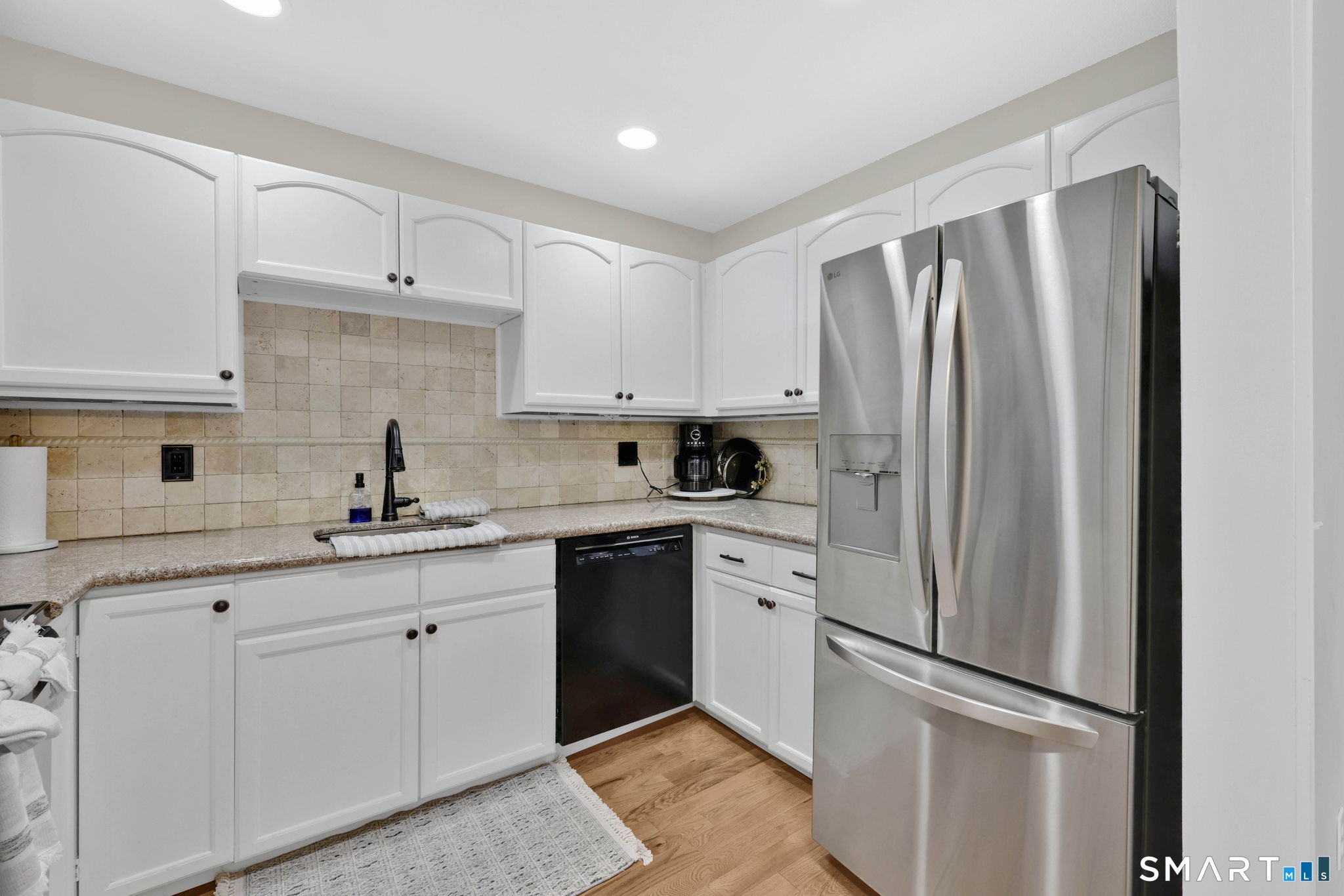 3200 Madison Avenue 20