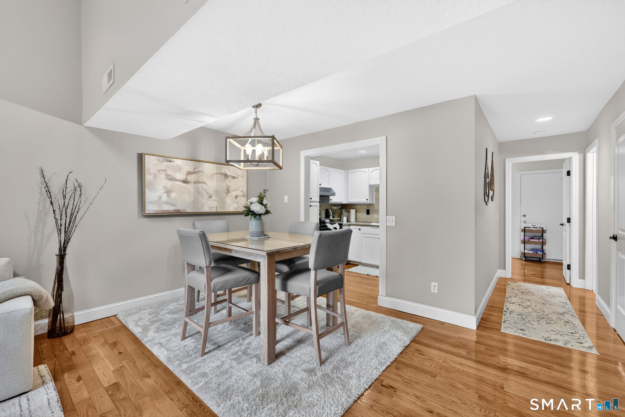 3200 Madison Avenue 20