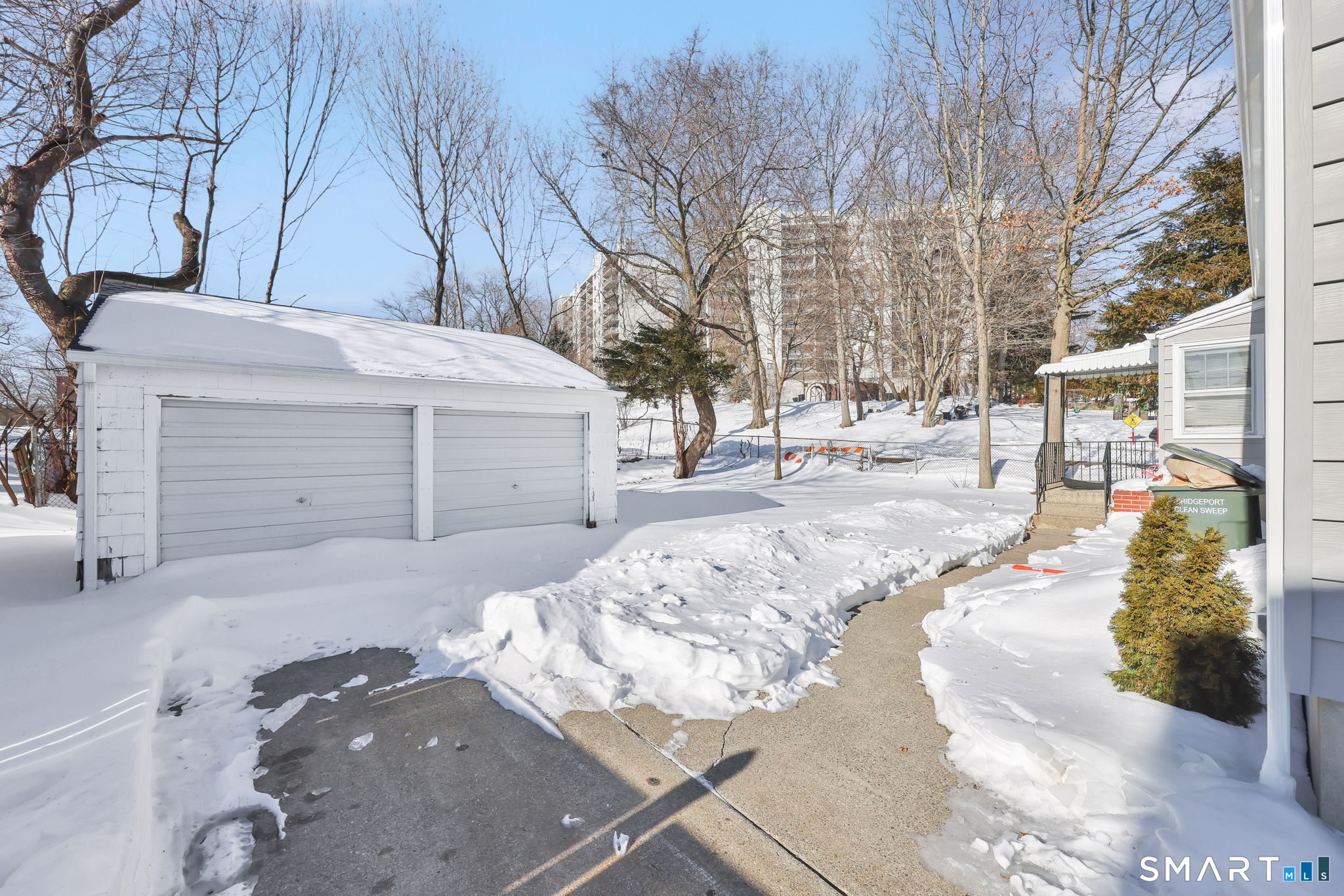 11 Stratfield Place