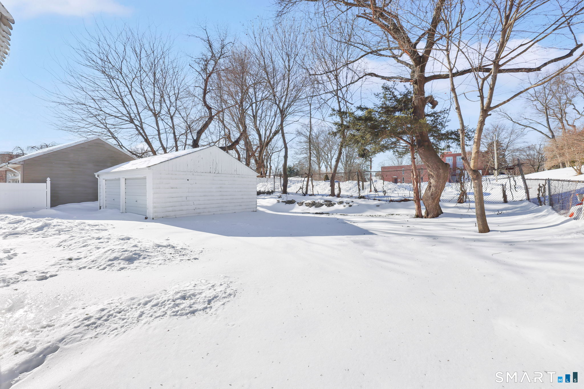 11 Stratfield Place