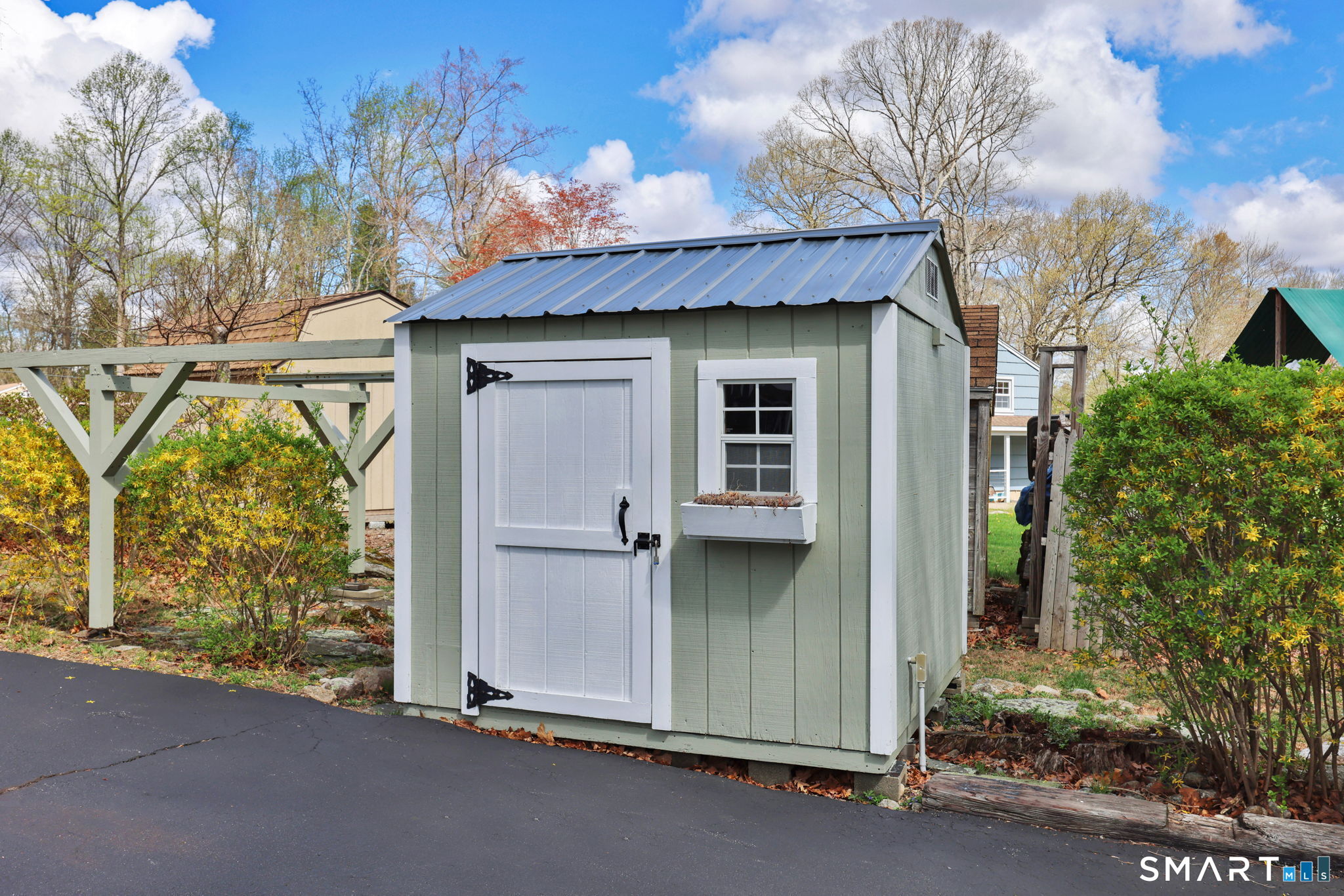 115 Williamsburg Drive