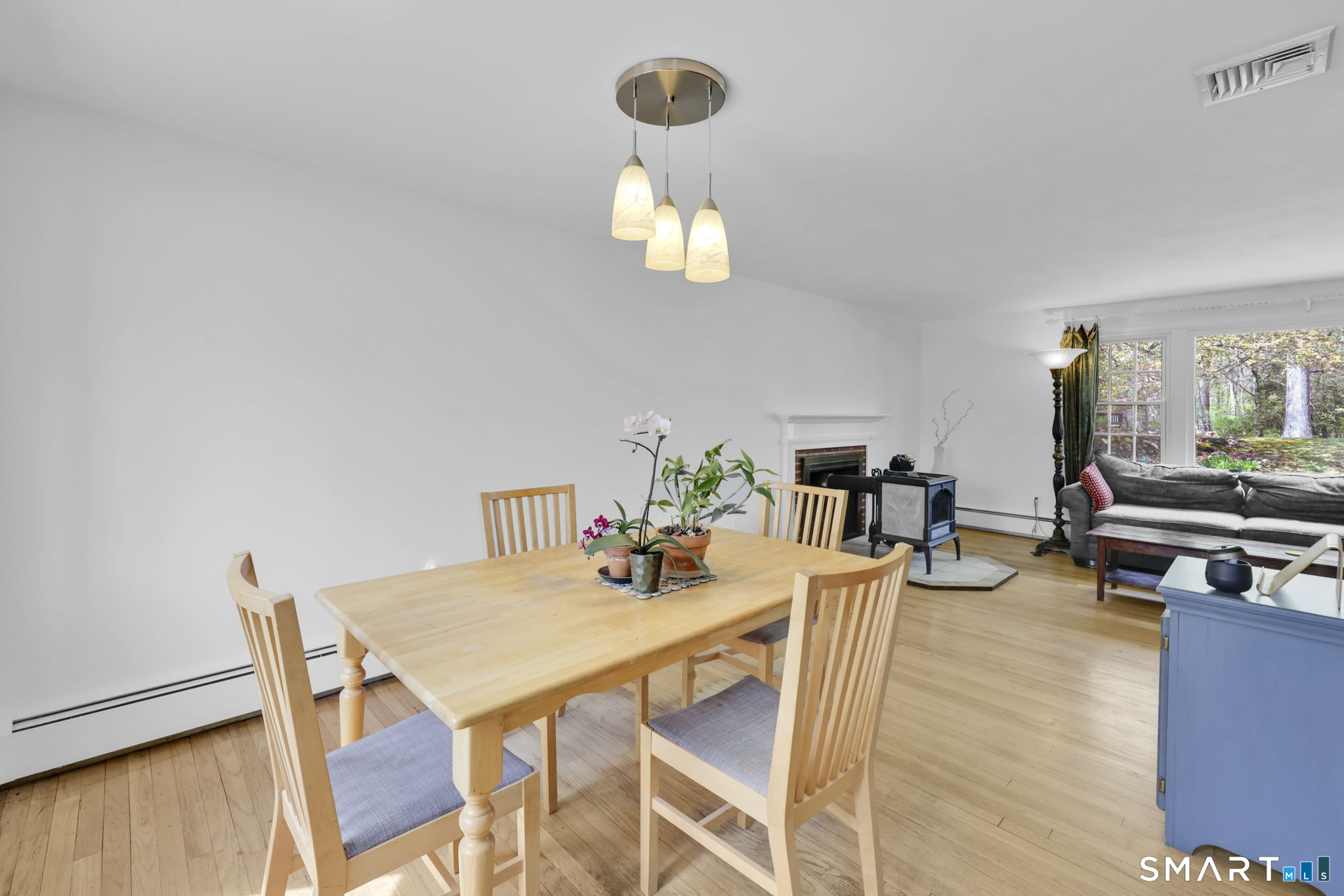 115 Williamsburg Drive