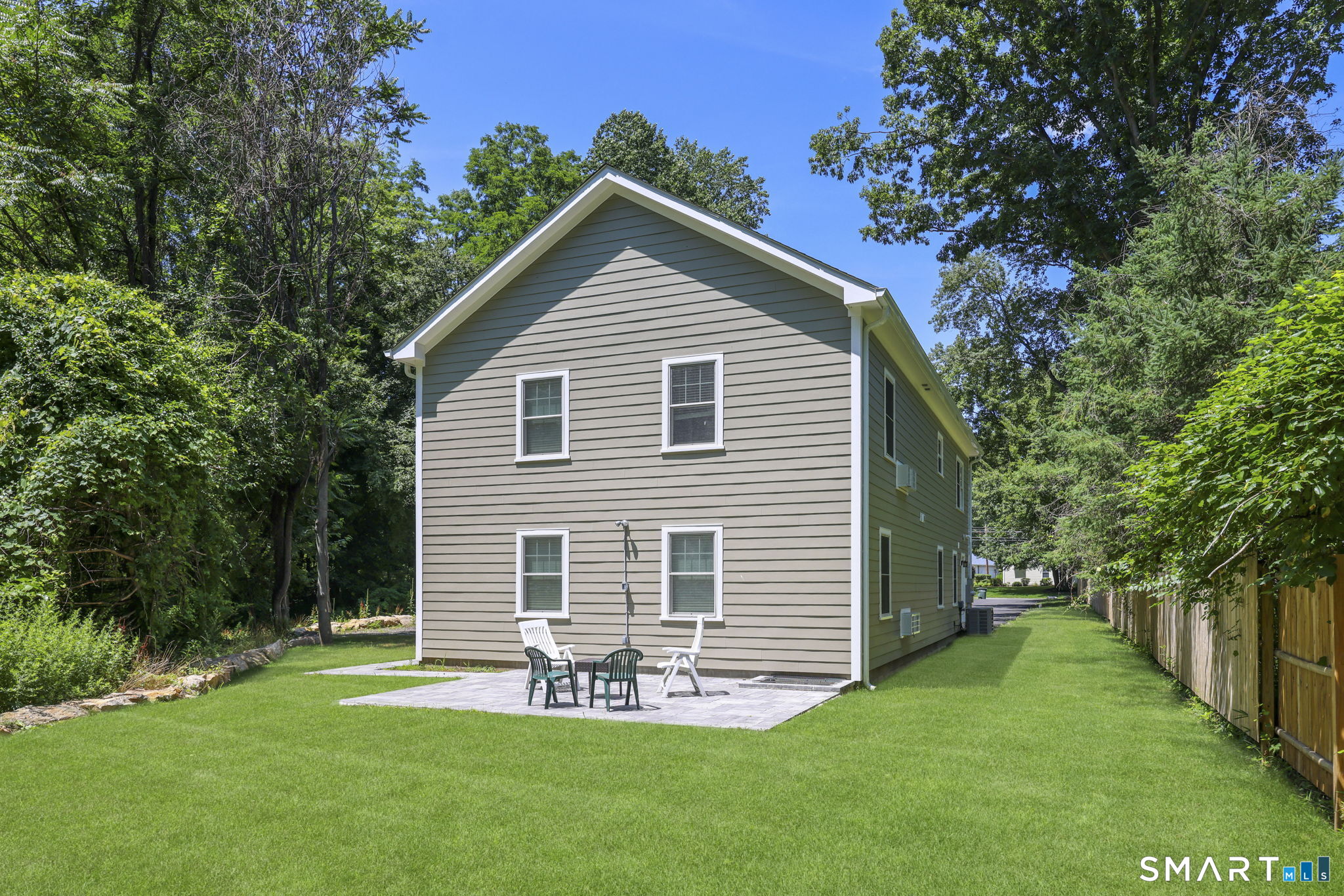 247 Eckart Street