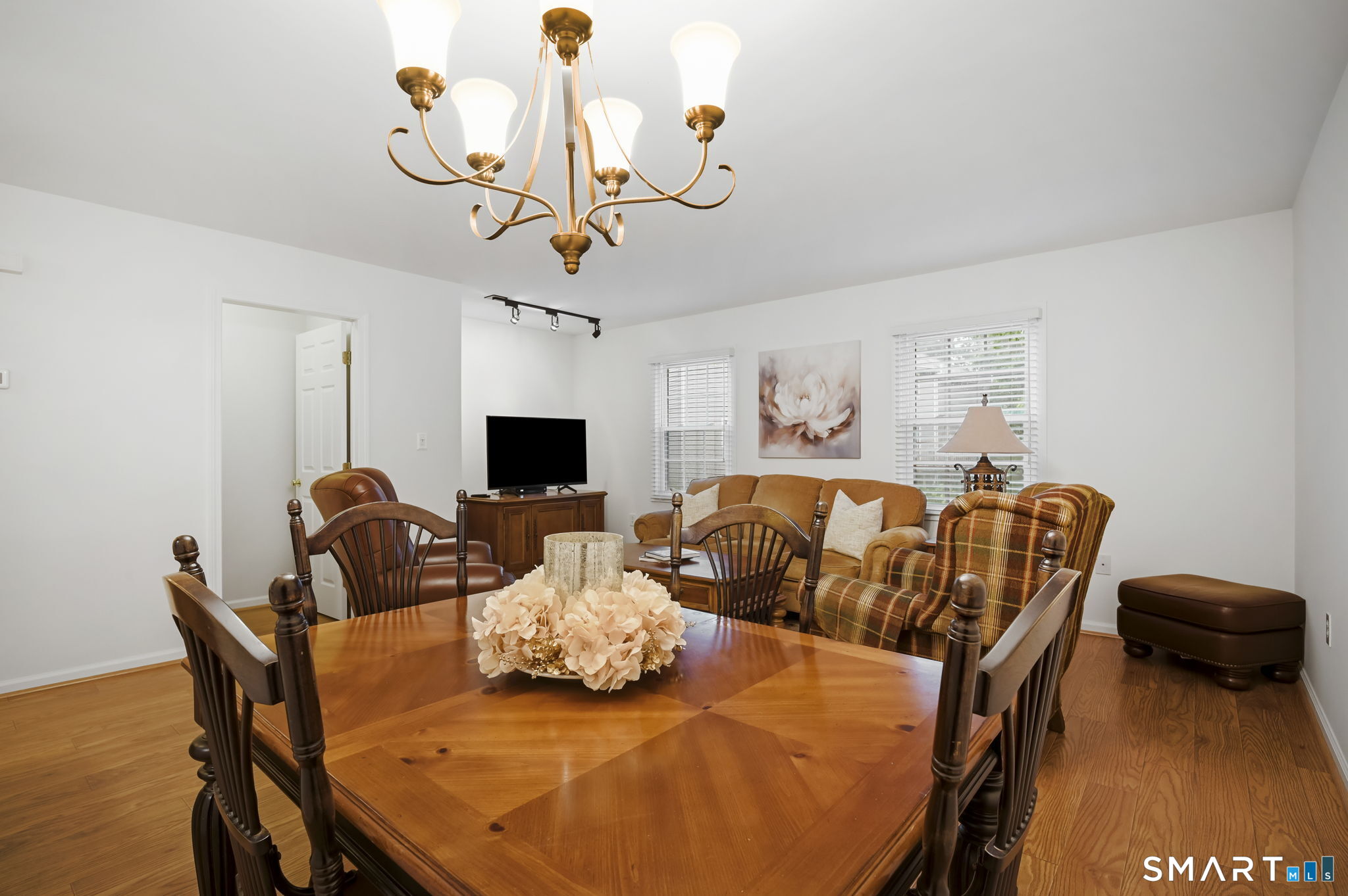 21 South Village Court Unit: 21