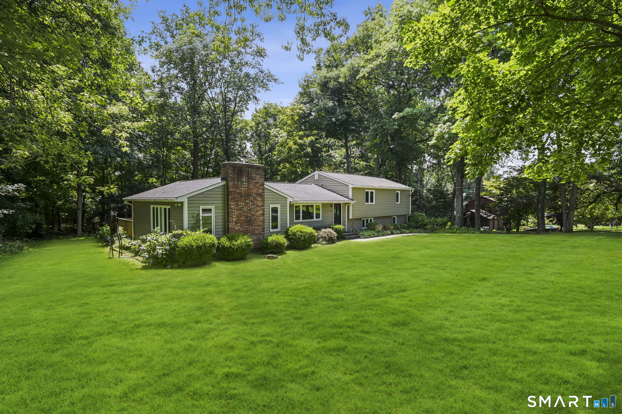 19 Crestwood Road