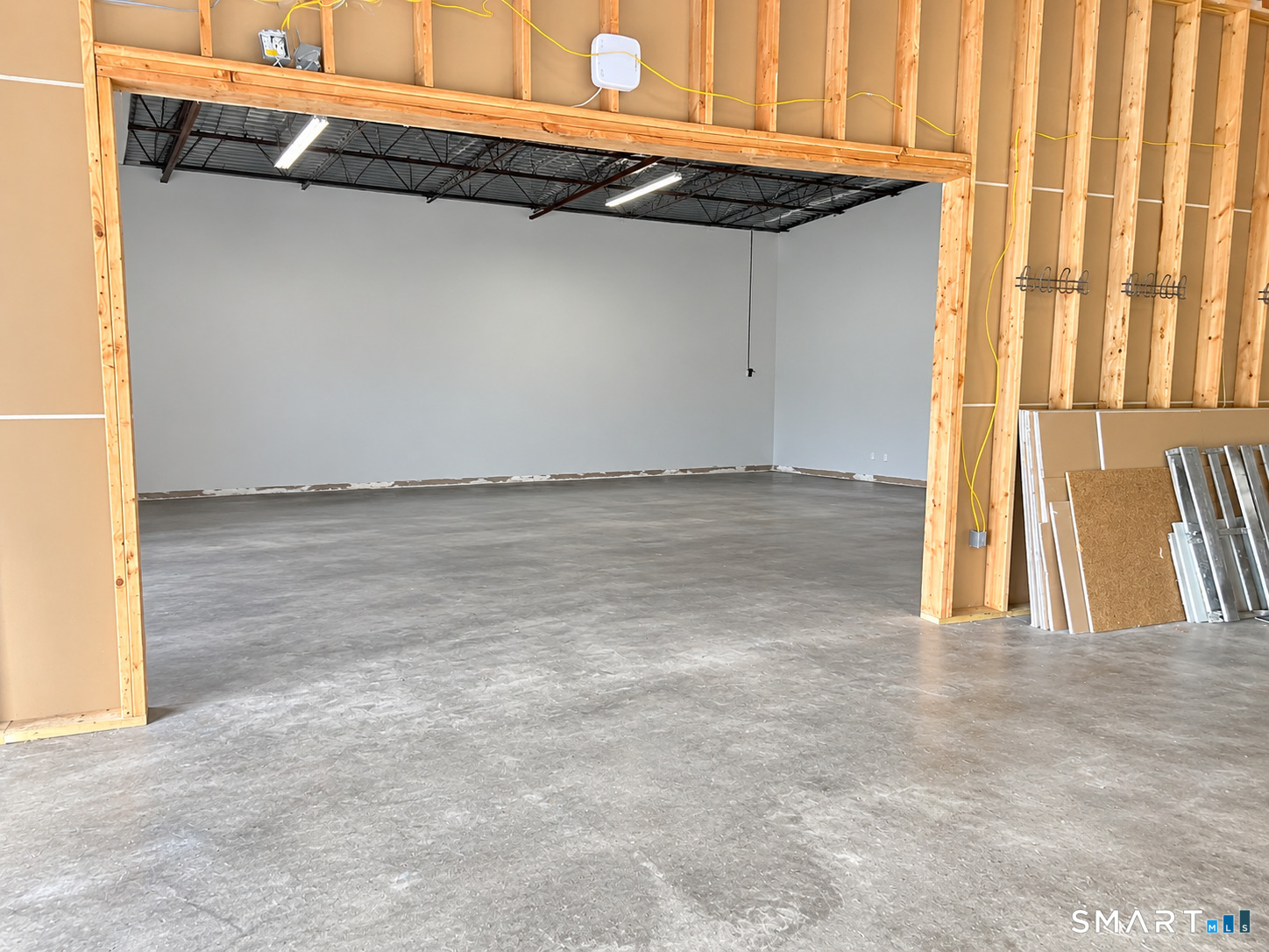 121 North Plains Industrial Road Unit: M