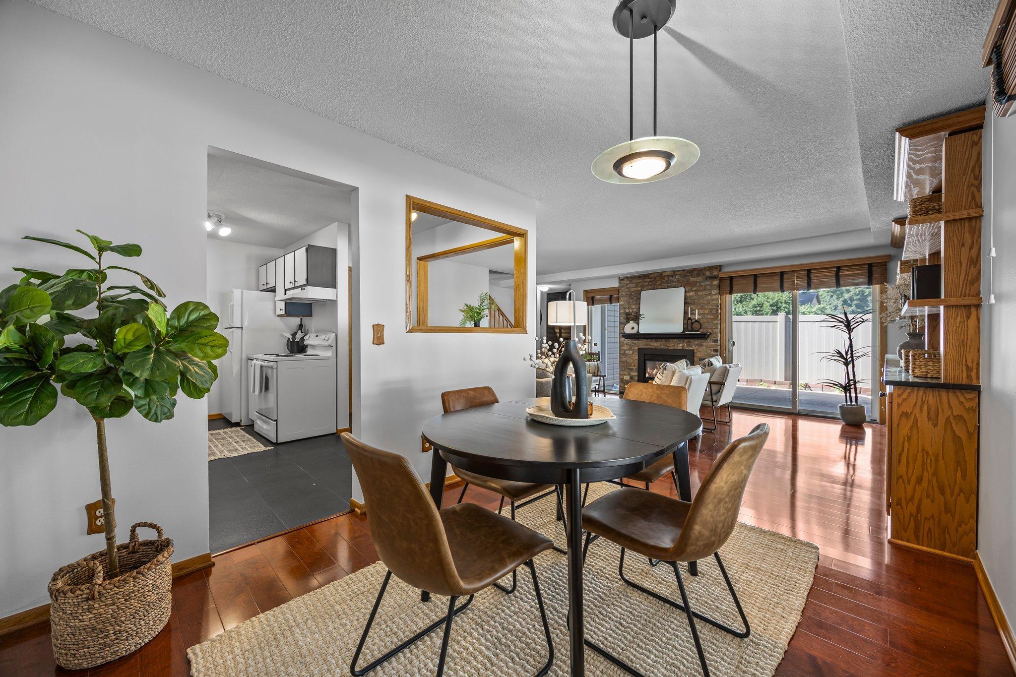 4433 Cedar Lake Road S