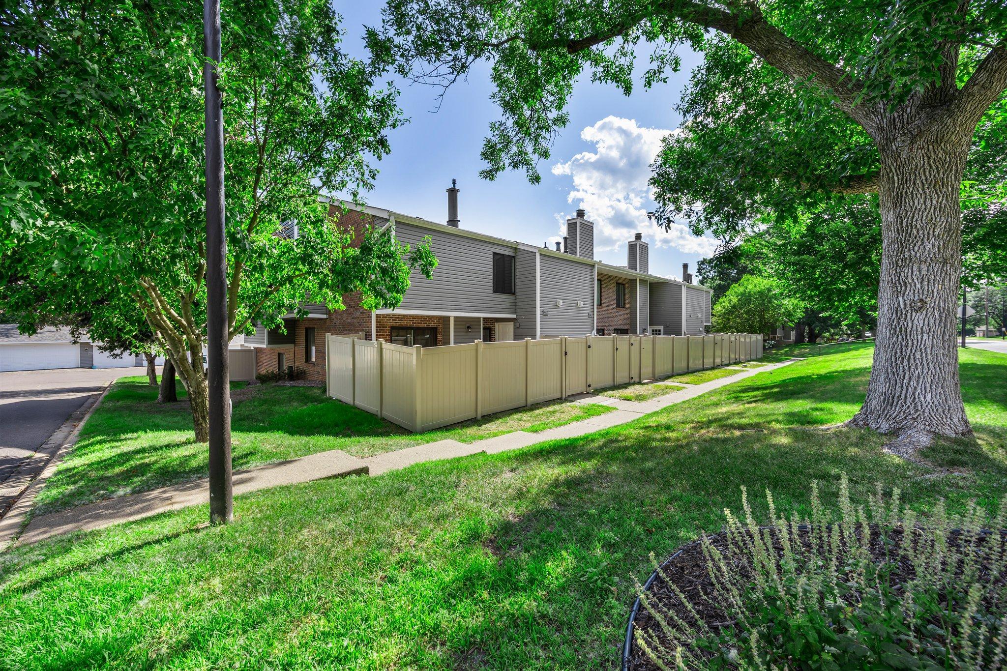 4433 Cedar Lake Road S