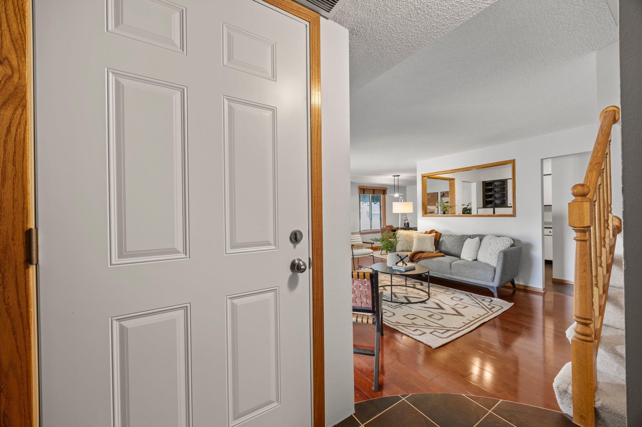 4433 Cedar Lake Road S