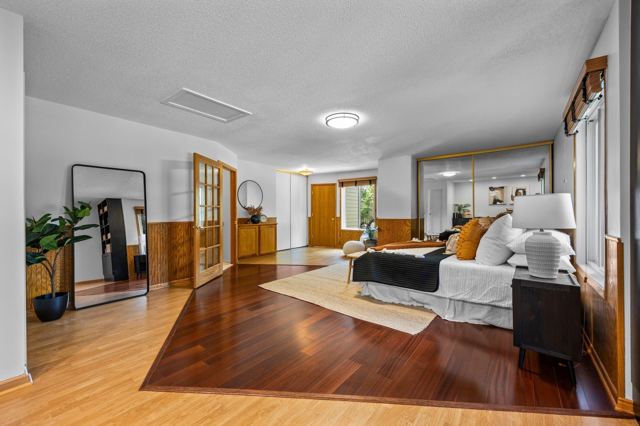 4433 Cedar Lake Road S