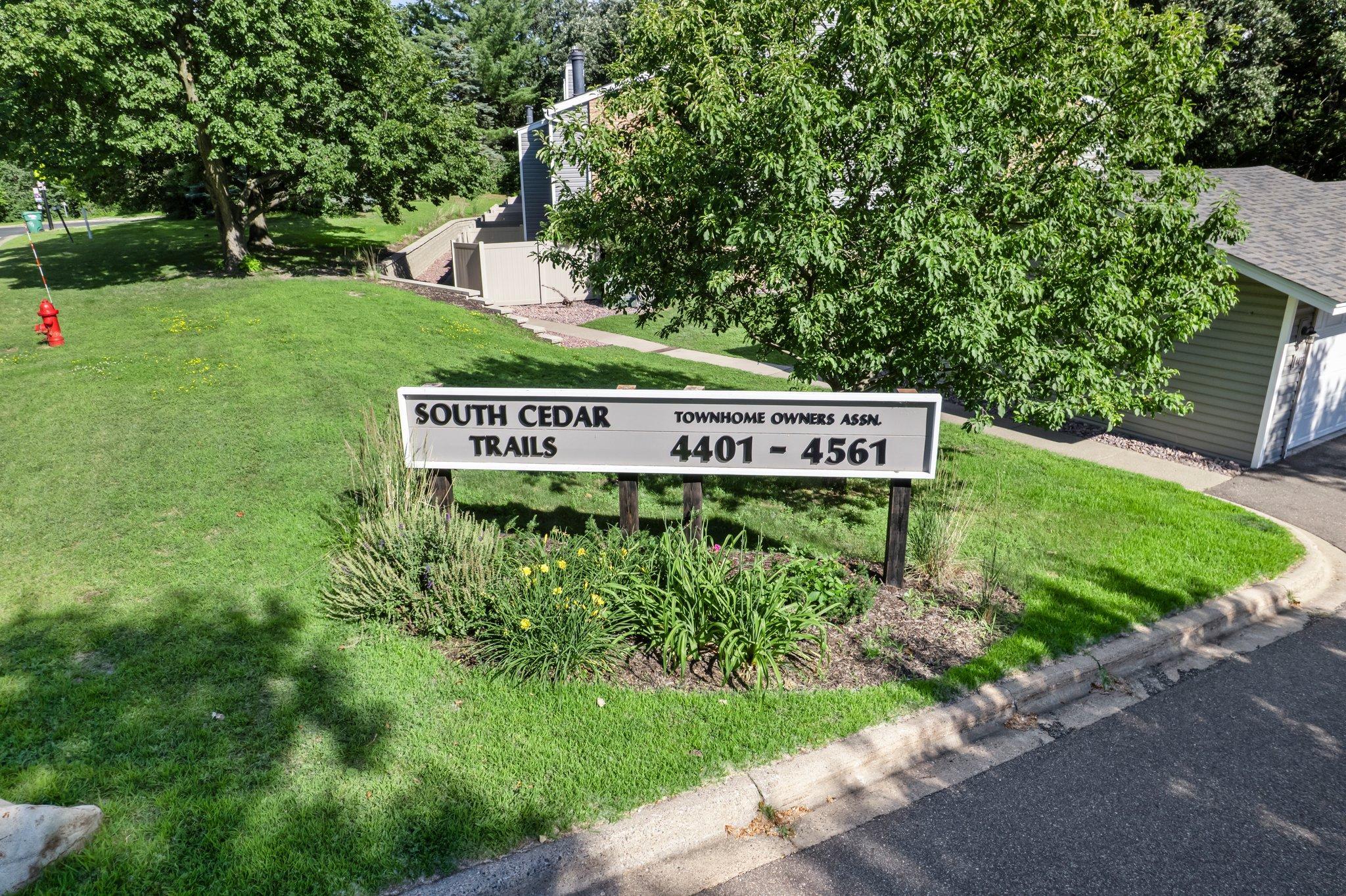 4433 Cedar Lake Road S