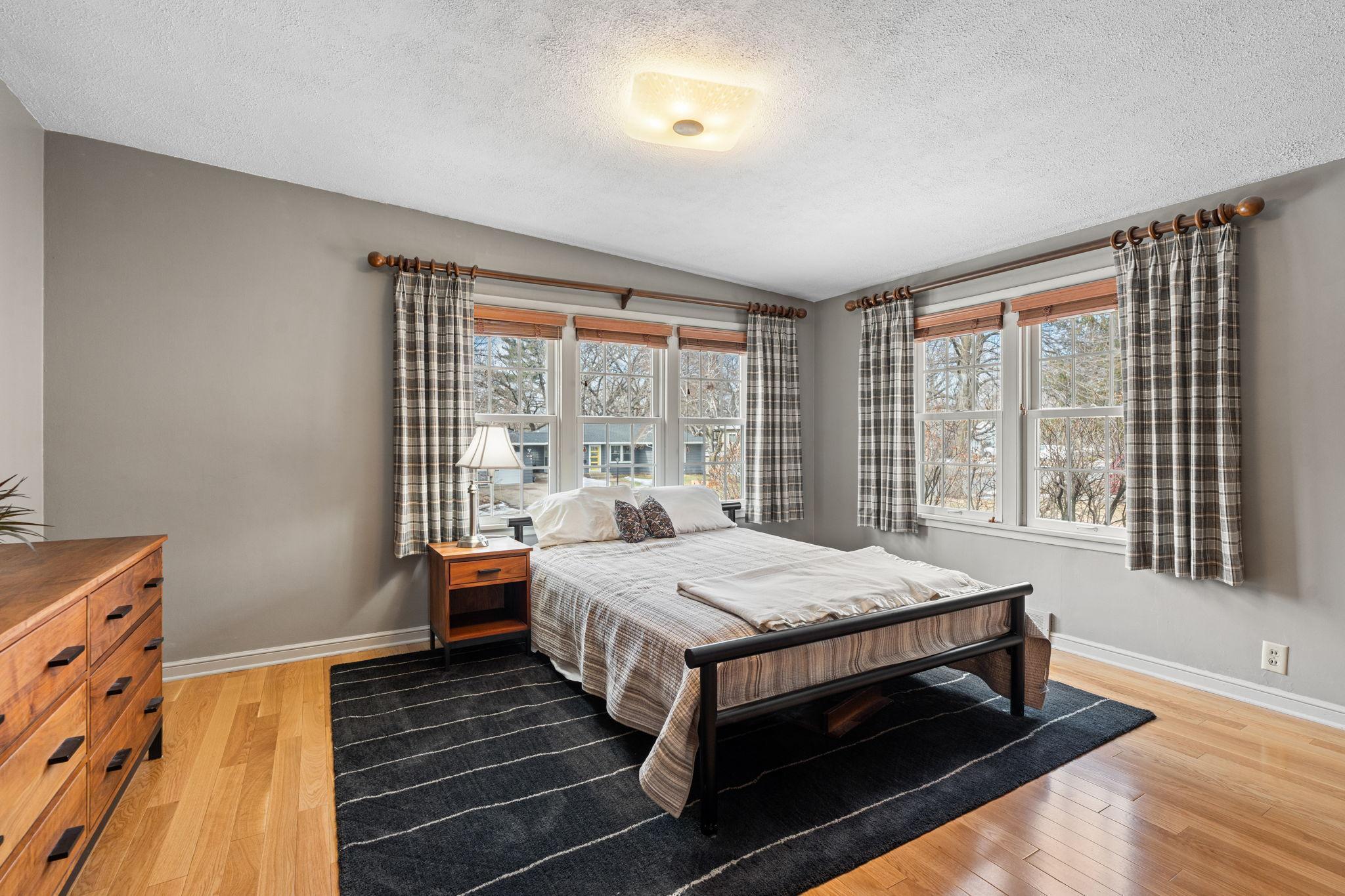 1829 Edgewood Avenue S