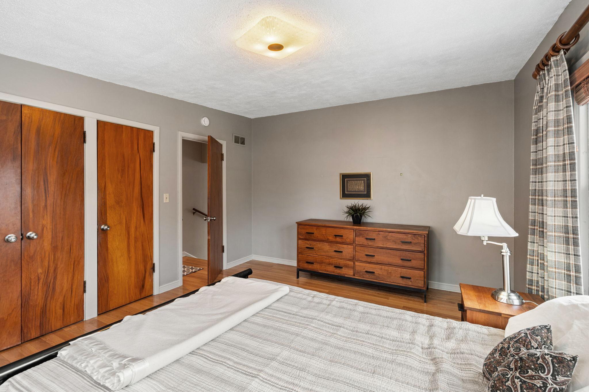 1829 Edgewood Avenue S