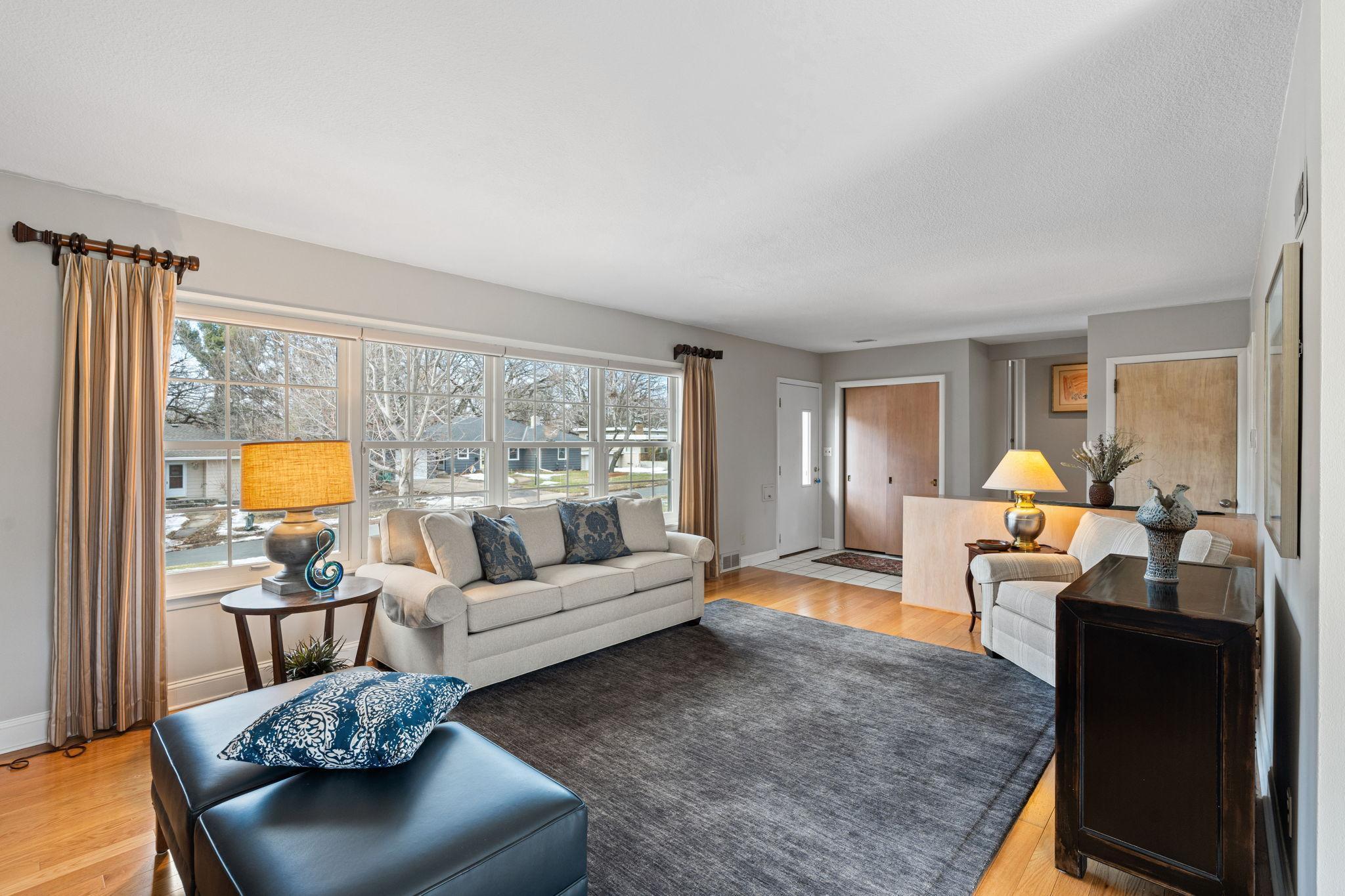 1829 Edgewood Avenue S