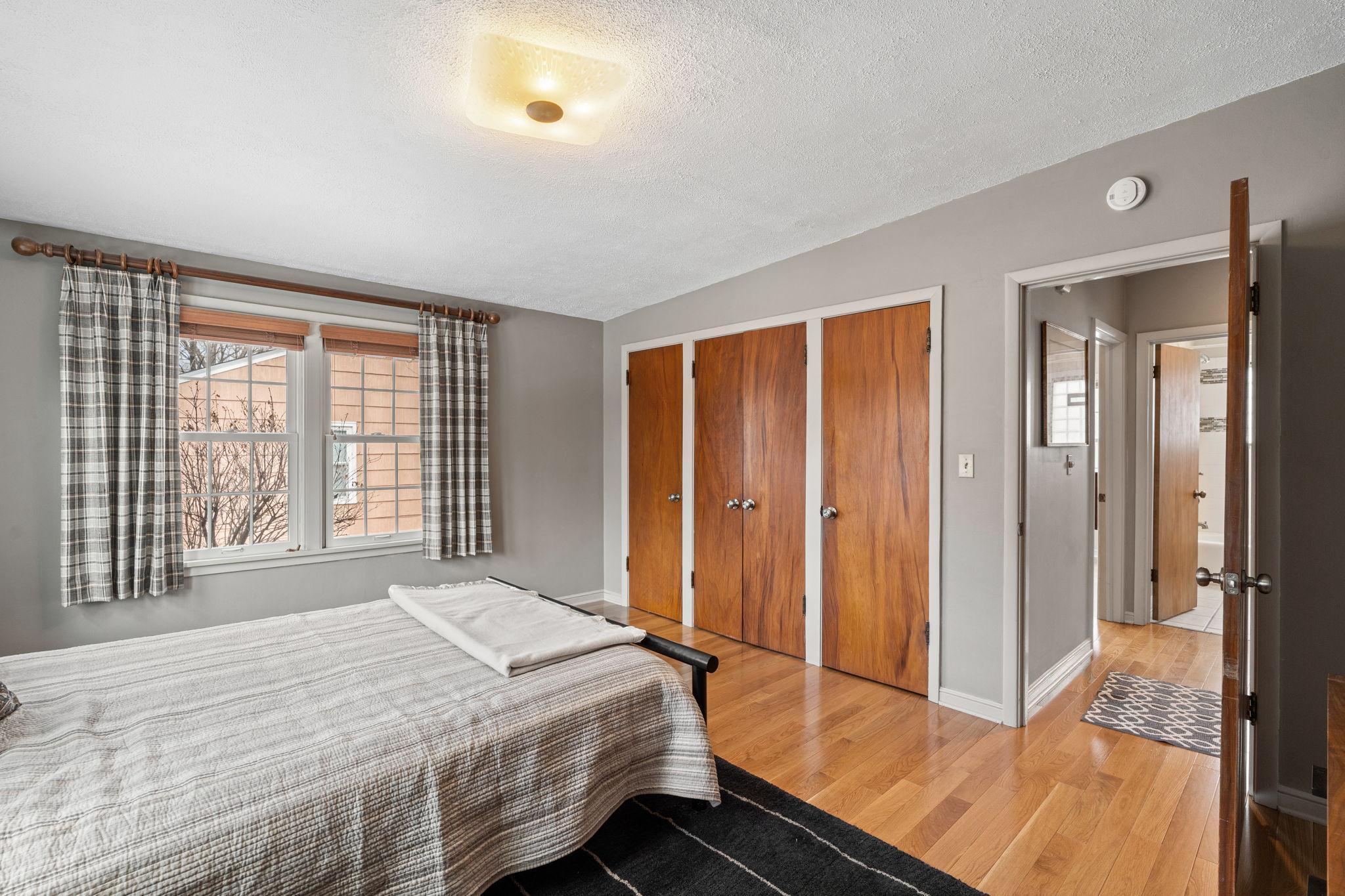 1829 Edgewood Avenue S