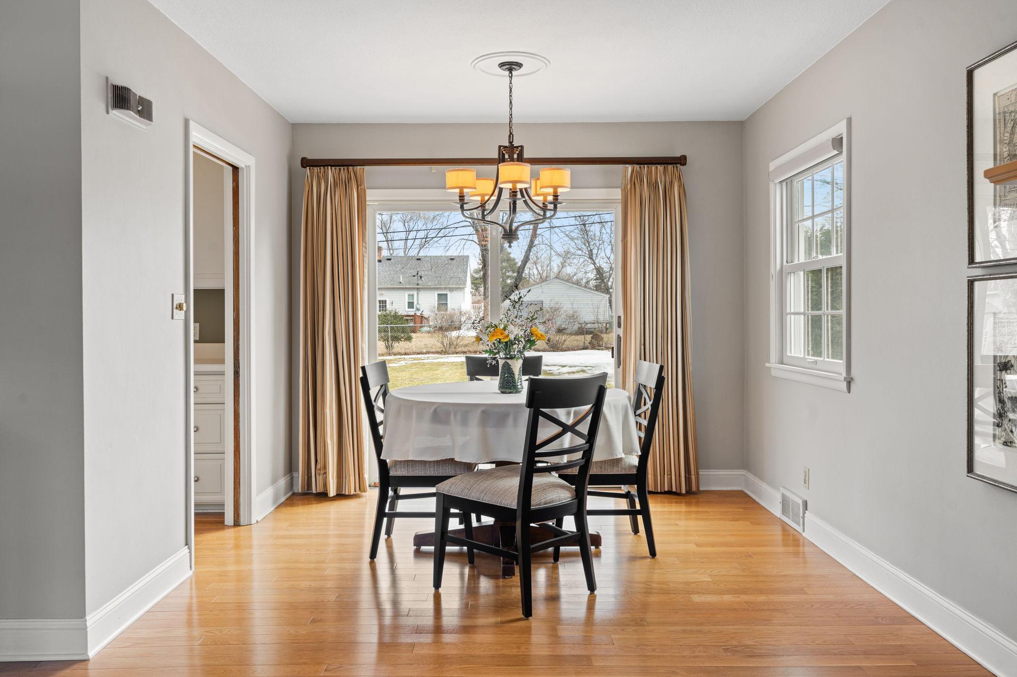 1829 Edgewood Avenue S