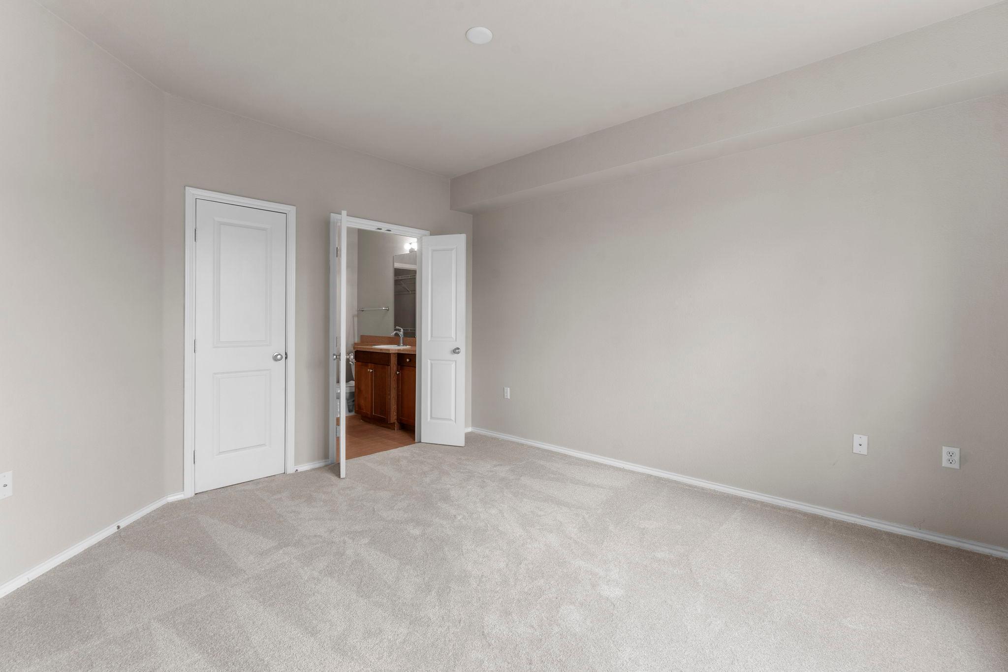 13560 Technology Drive Unit: 1115