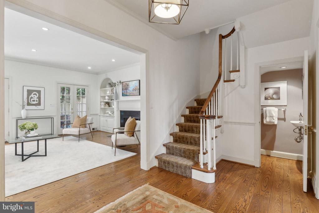 1621 34TH STREET NW