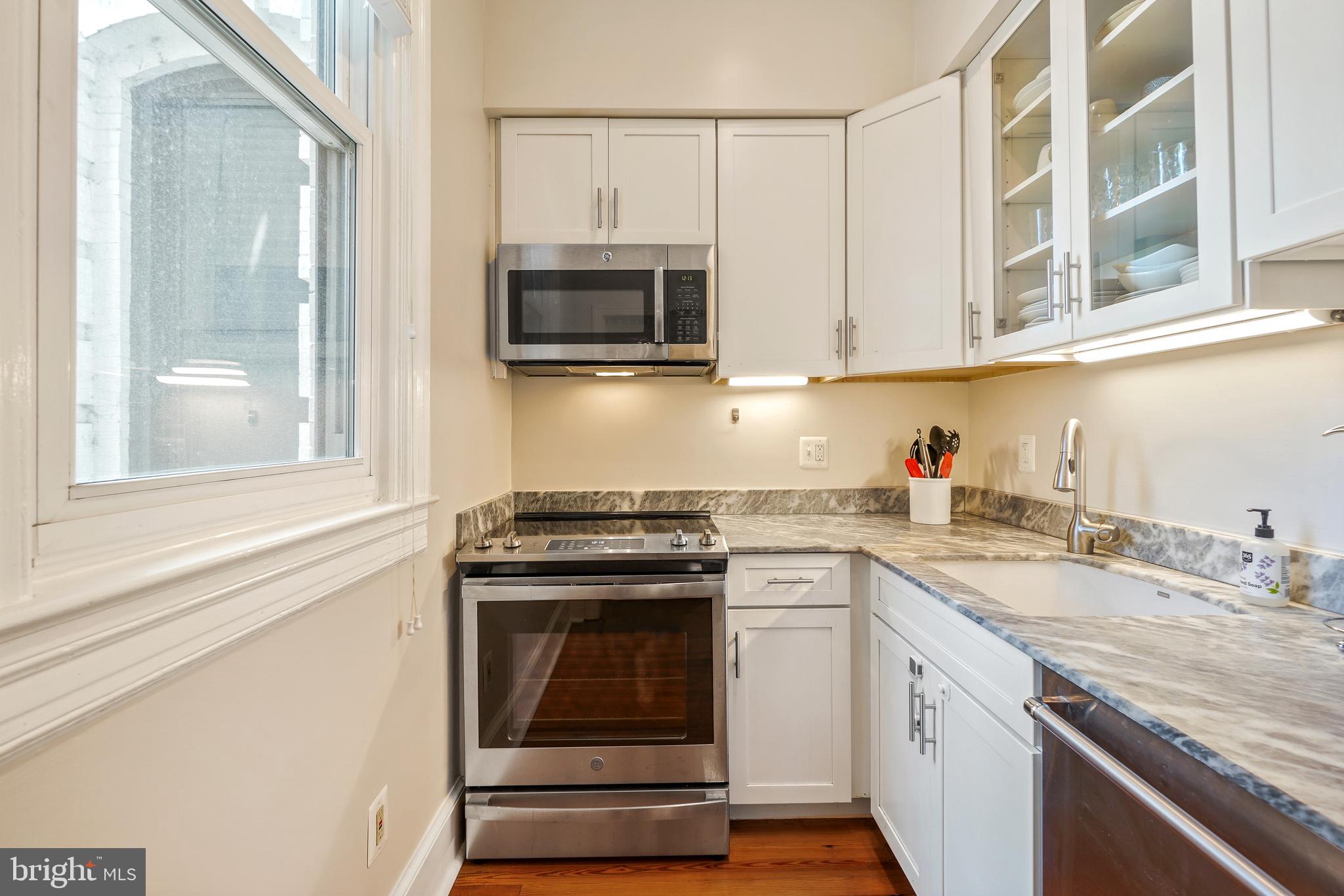 520 E STREET NE 105