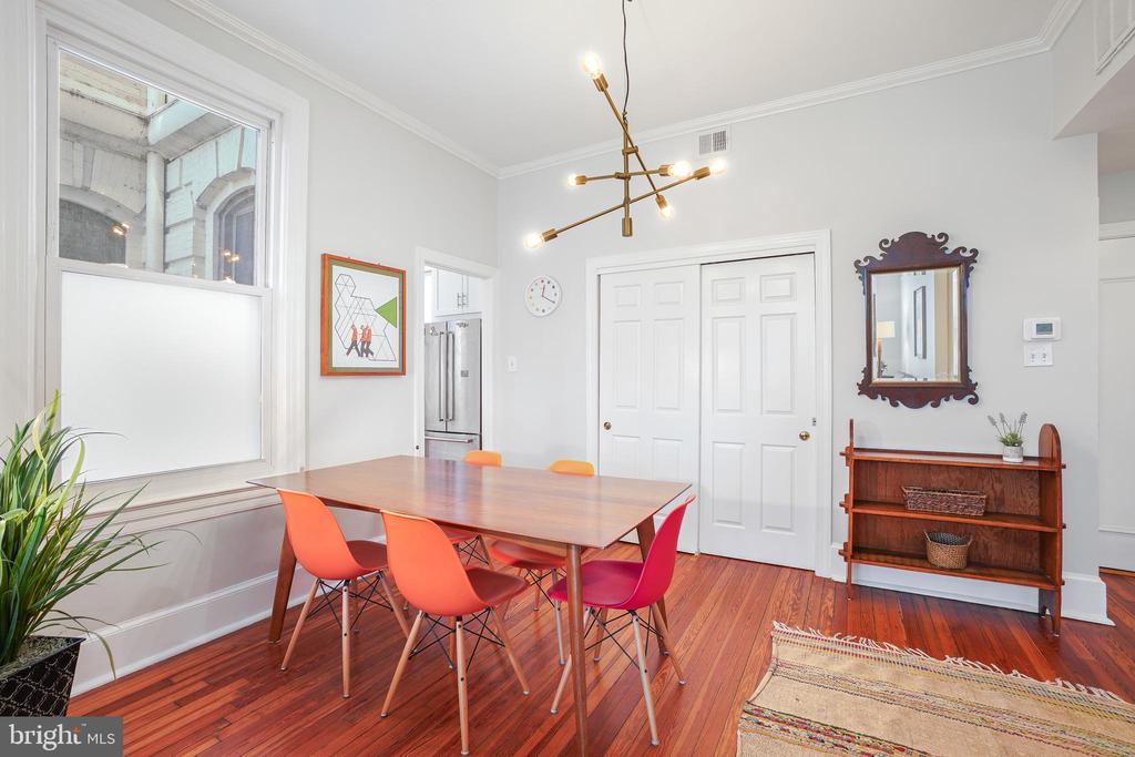 520 E STREET NE 105