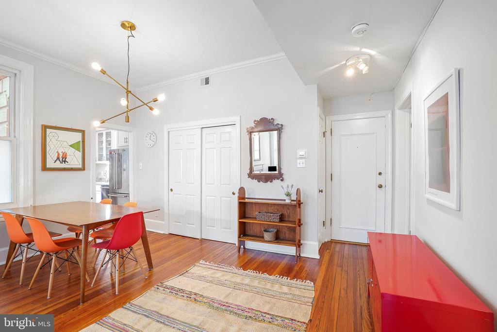 520 E STREET NE 105
