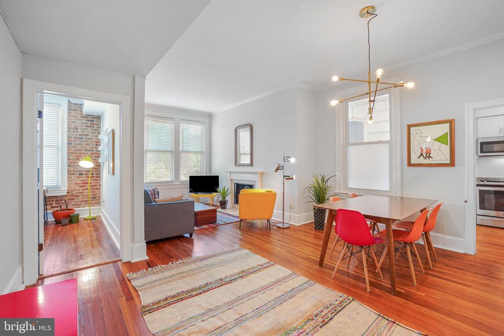 520 E STREET NE 105