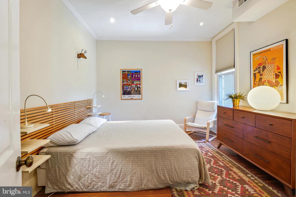 520 E STREET NE 105