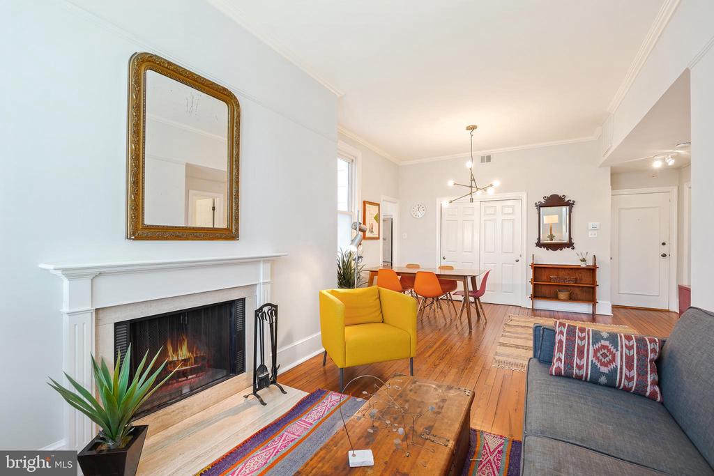 520 E STREET NE 105