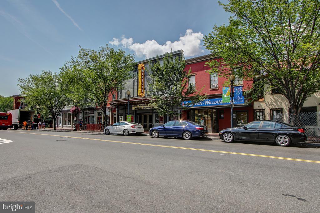 520 E STREET NE 105
